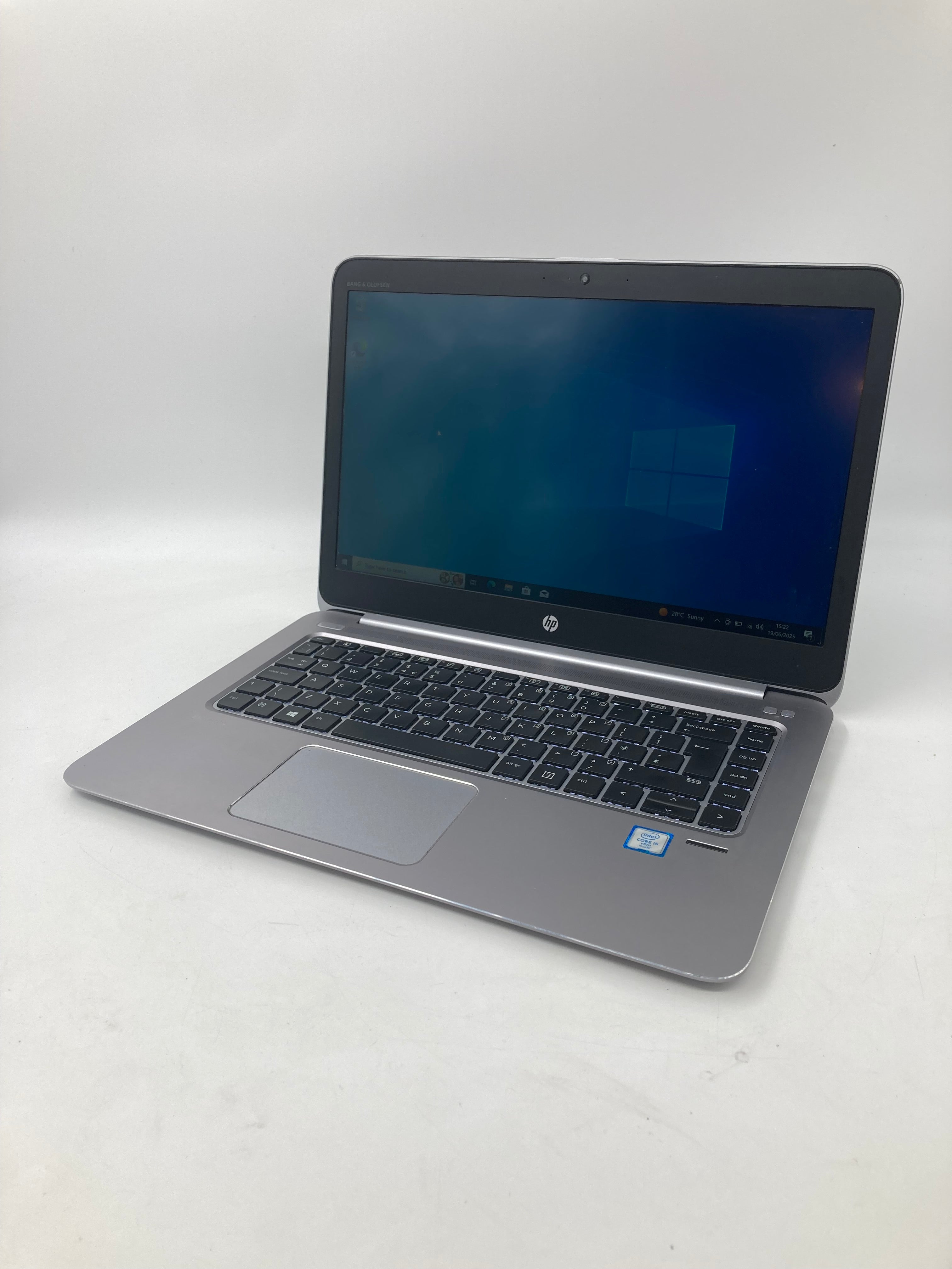 HP EliteBook Folio 1040 G3 14" Screen i5 6th Gen 8GB RAM 128GB SSD Win 10