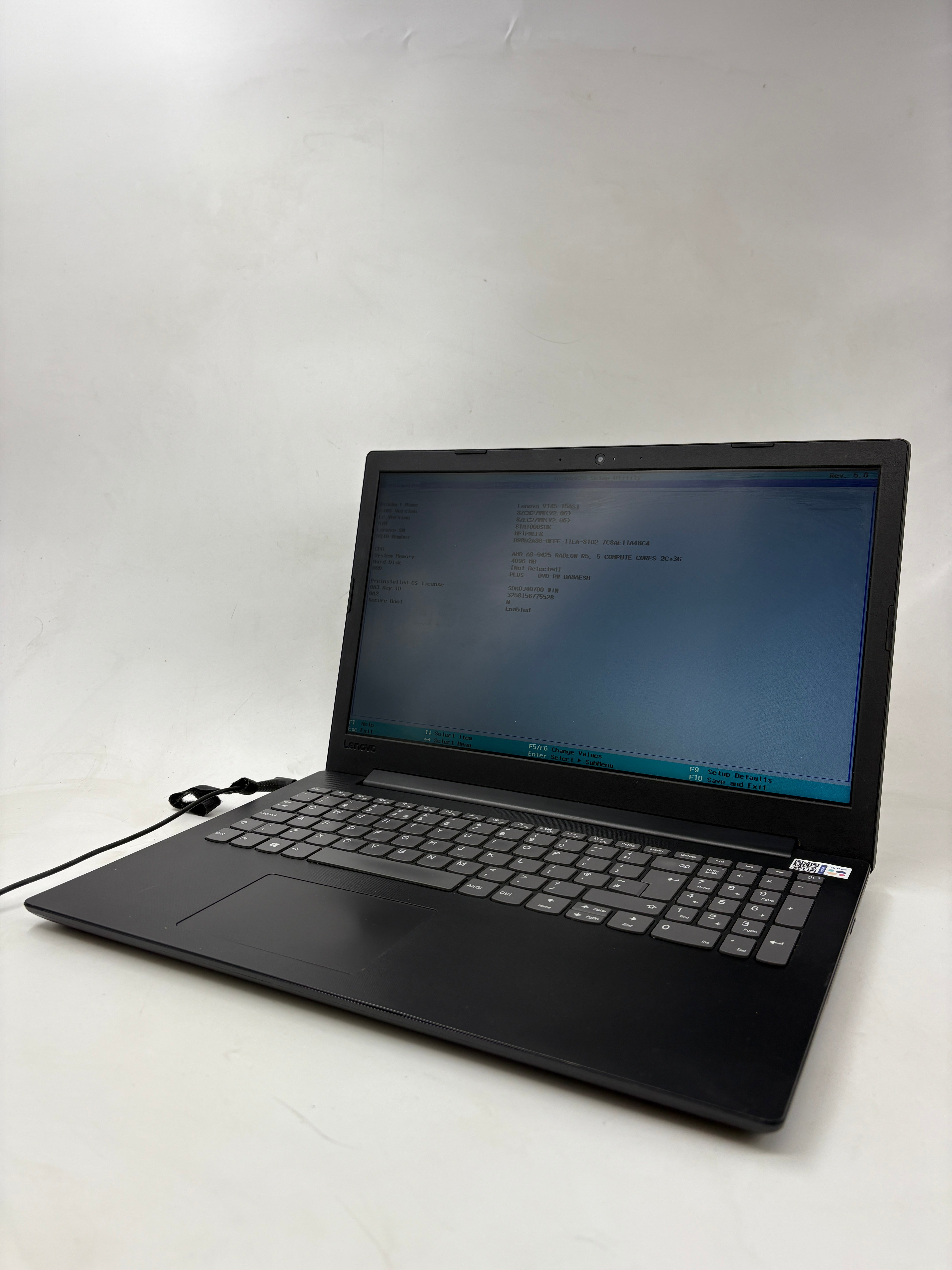 Lenovo Laptop V145-15AST 15.6" Screen A9-9425 4GB RAM NO SSD NO OS