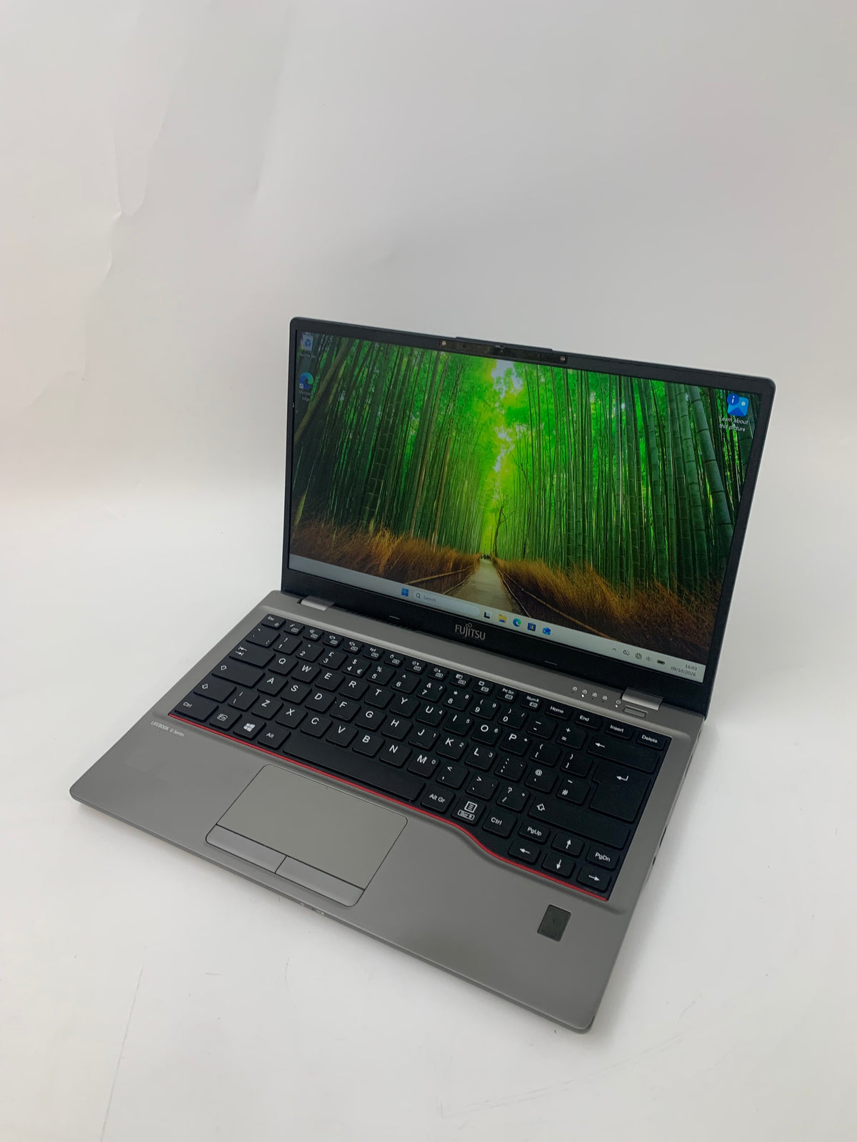 Fujitsu LifeBook U7411 | 14" FHD | i7 11th Gen | 16GB RAM | 512GB SSD | W11 Pro
