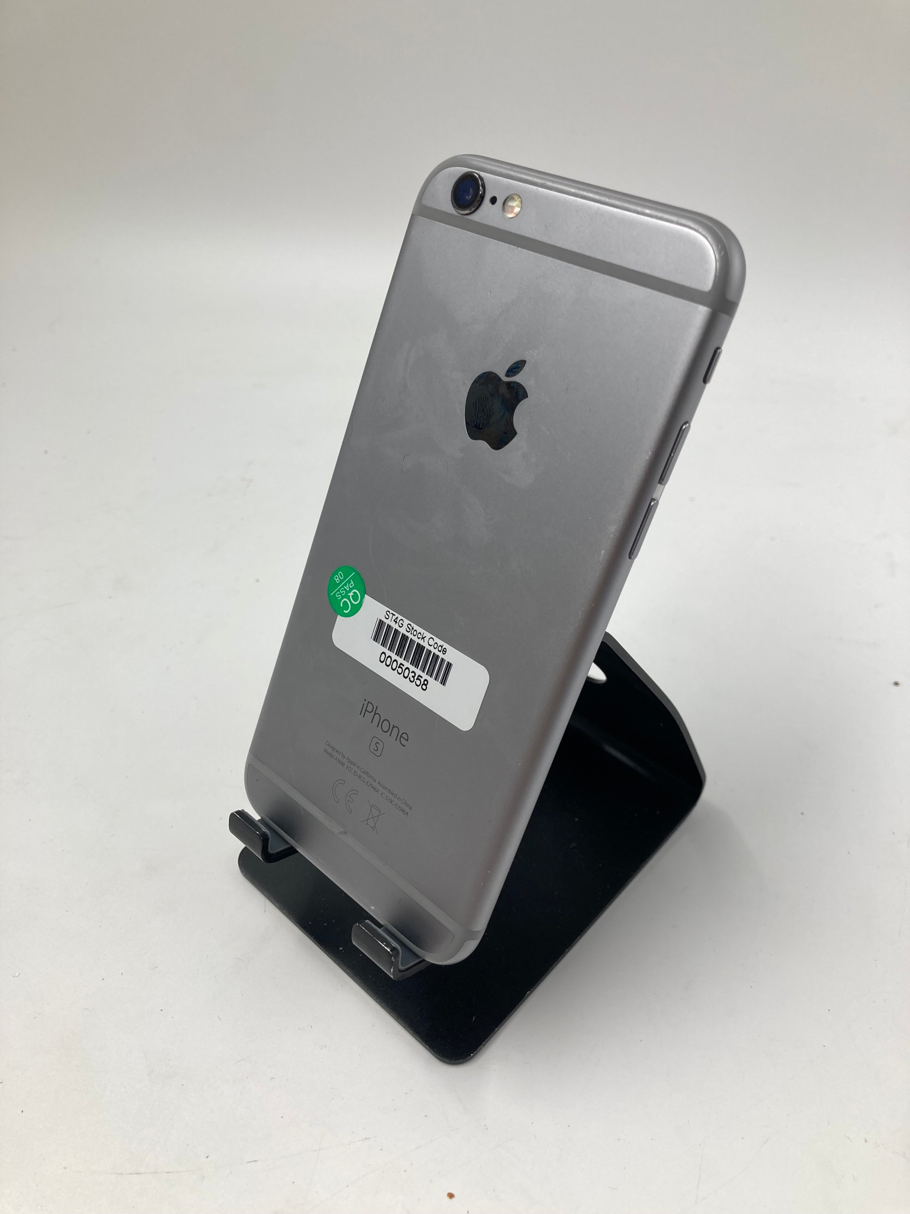 Apple iPhone 6s 7 11 32GB 64GB Silver Black Grey Lot of 3 - Unlocked *Spares*