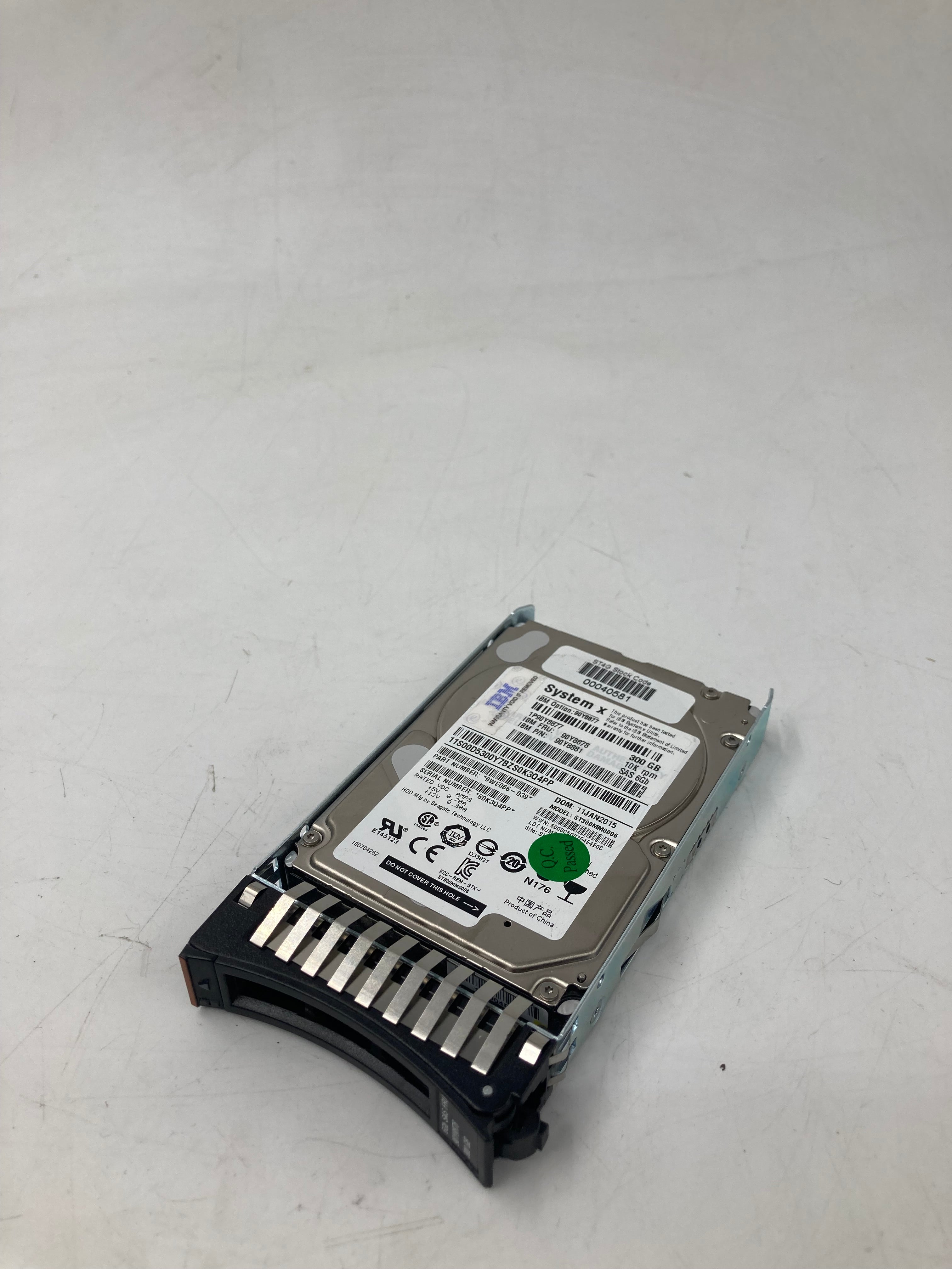IBM HDD 2.5" SAS 300GB 10K RPM 6Gbps FRU 90Y8878 Lot Of 8
