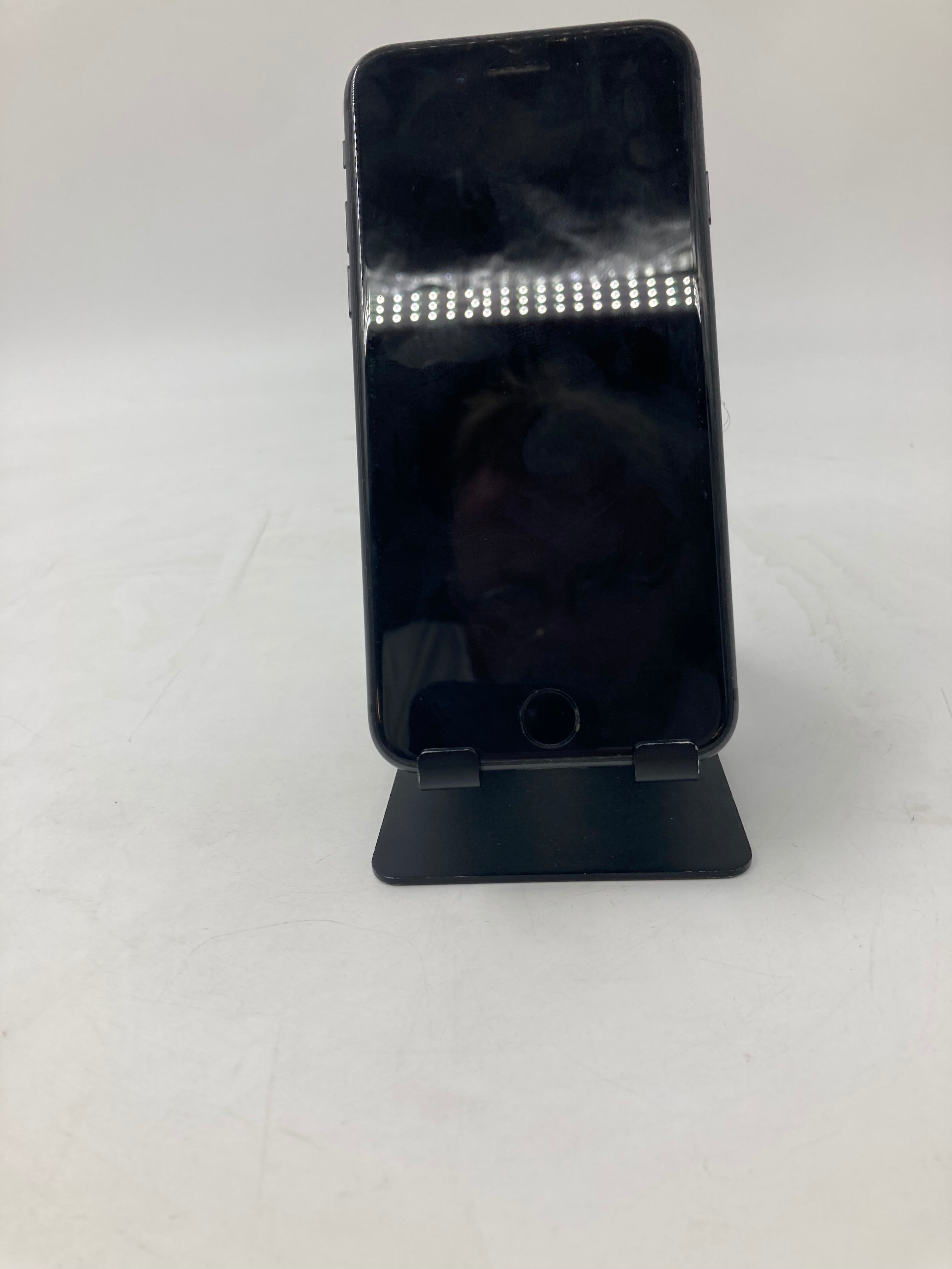 Apple iPhone 8 A2882 4.7" Screen 64GB- Black