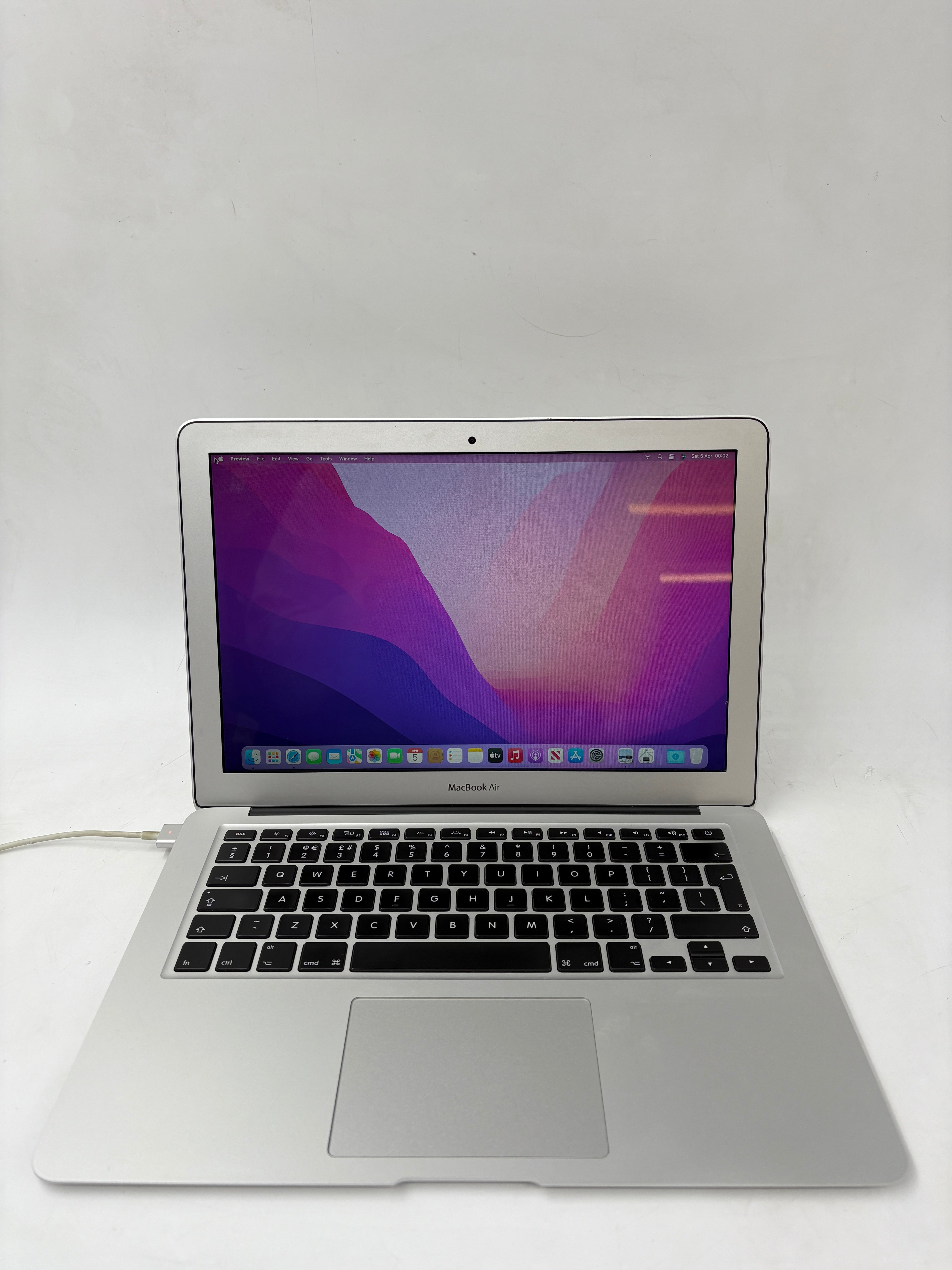 Apple Laptop MacBook Air 2015 A1466 i5 5th Gen 4GB RAM 120GB SSD