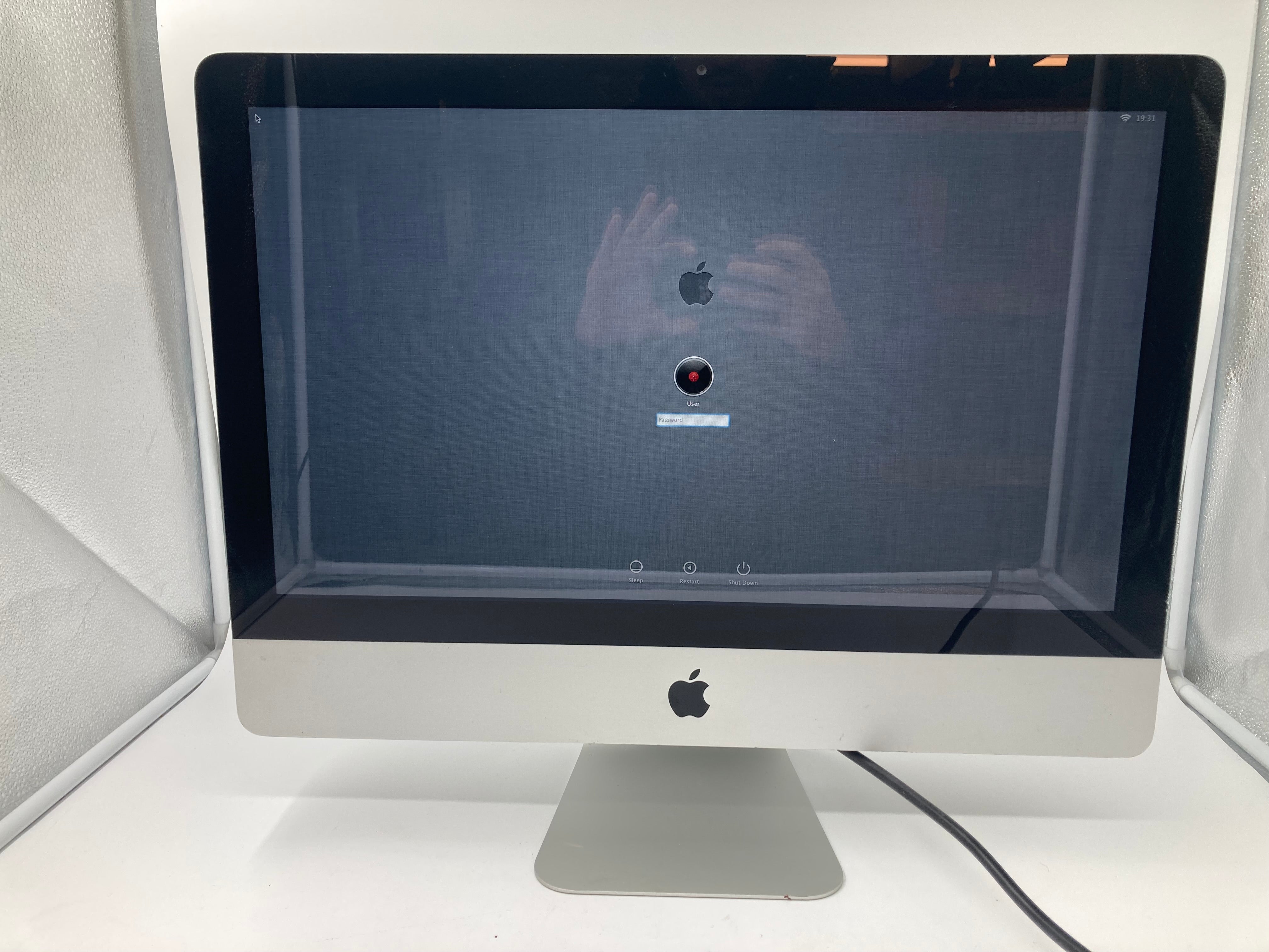 Apple iMac Late 2011 21.5" Screen i3-2100 2GB RAM 256GB HDD MacOS X ML