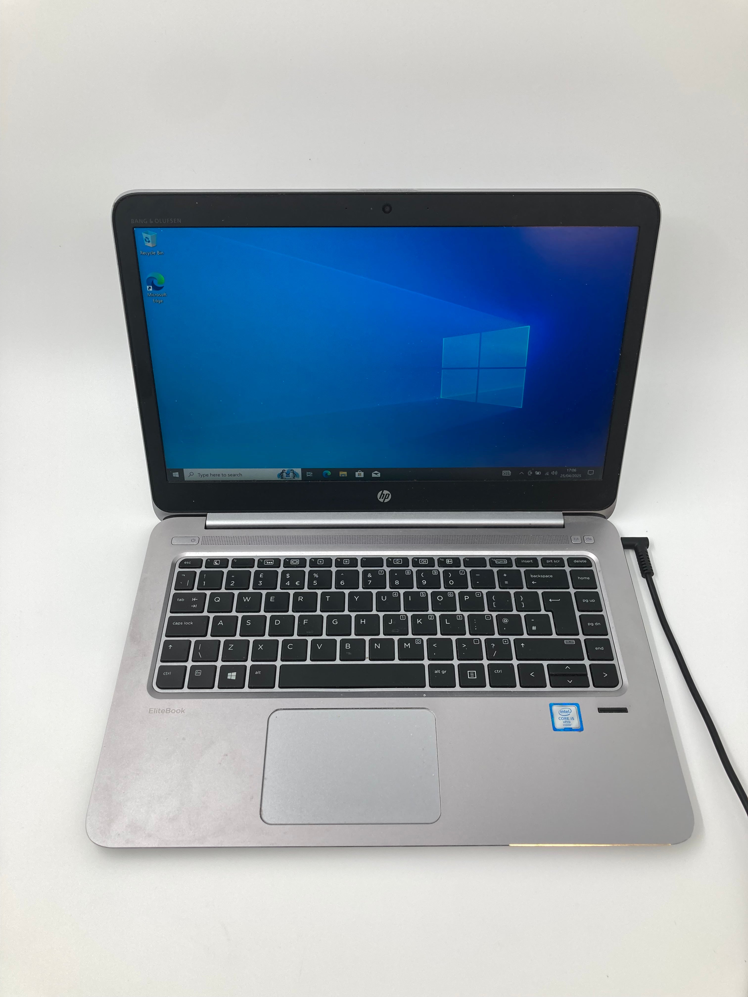 HP Laptop EliteBook Folio 1040 G3 14" i5-6300U 8GB RAM 128GB SSD W10 OS #2