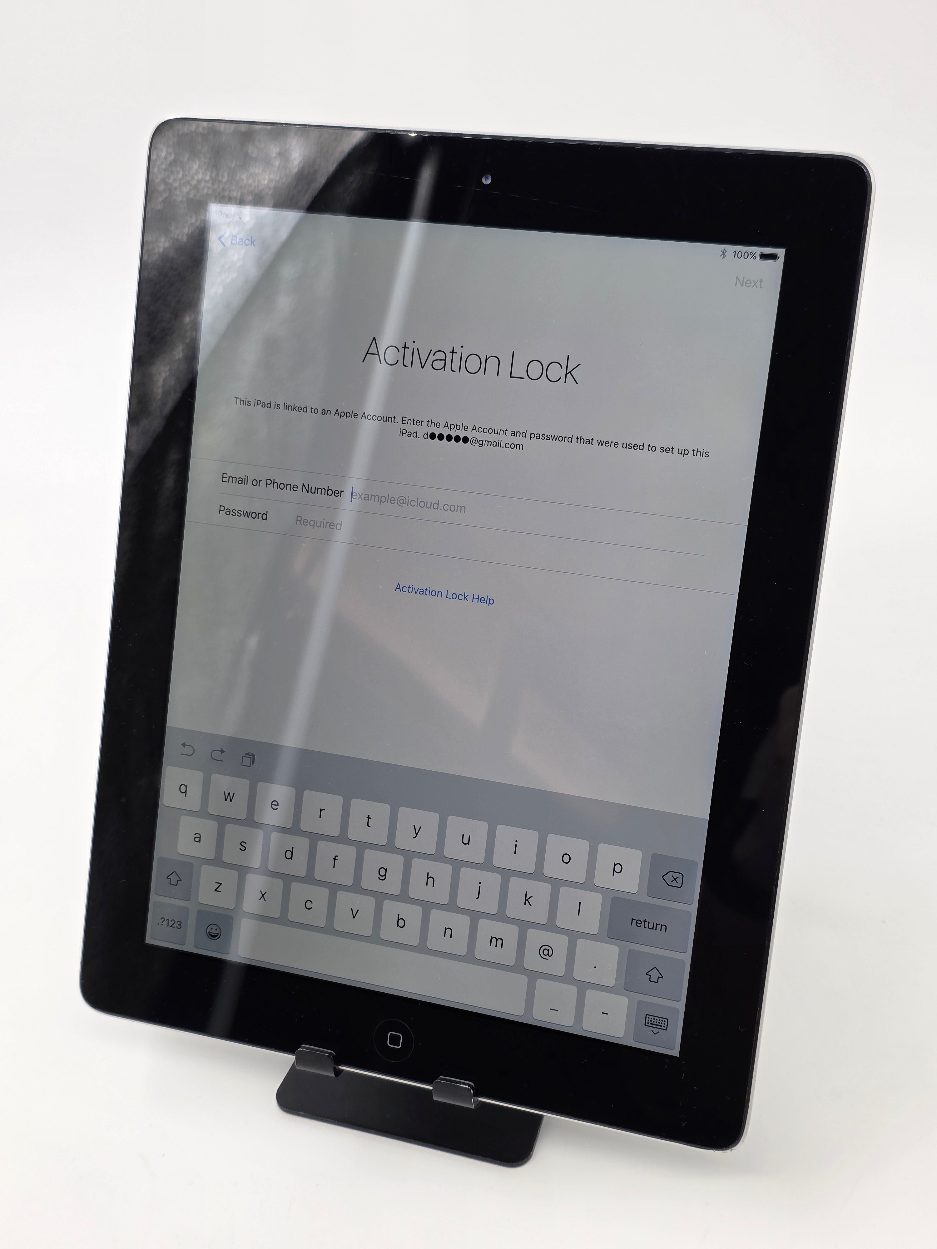 Apple iPad 4th Gen 16GB, WIFI, 9.7in BLACK, Silver SPARES ONLY