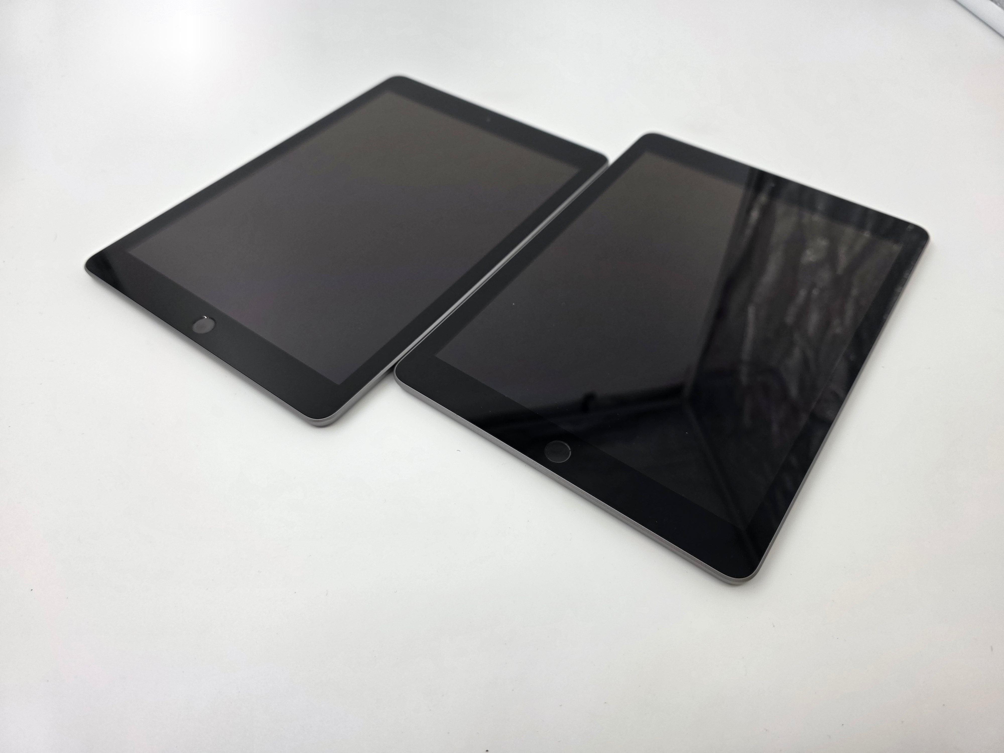 BATCH OF 2 Apple iPad 6th Gen 9.7 inch Space Grey Wi-Fi SPARES ONLY