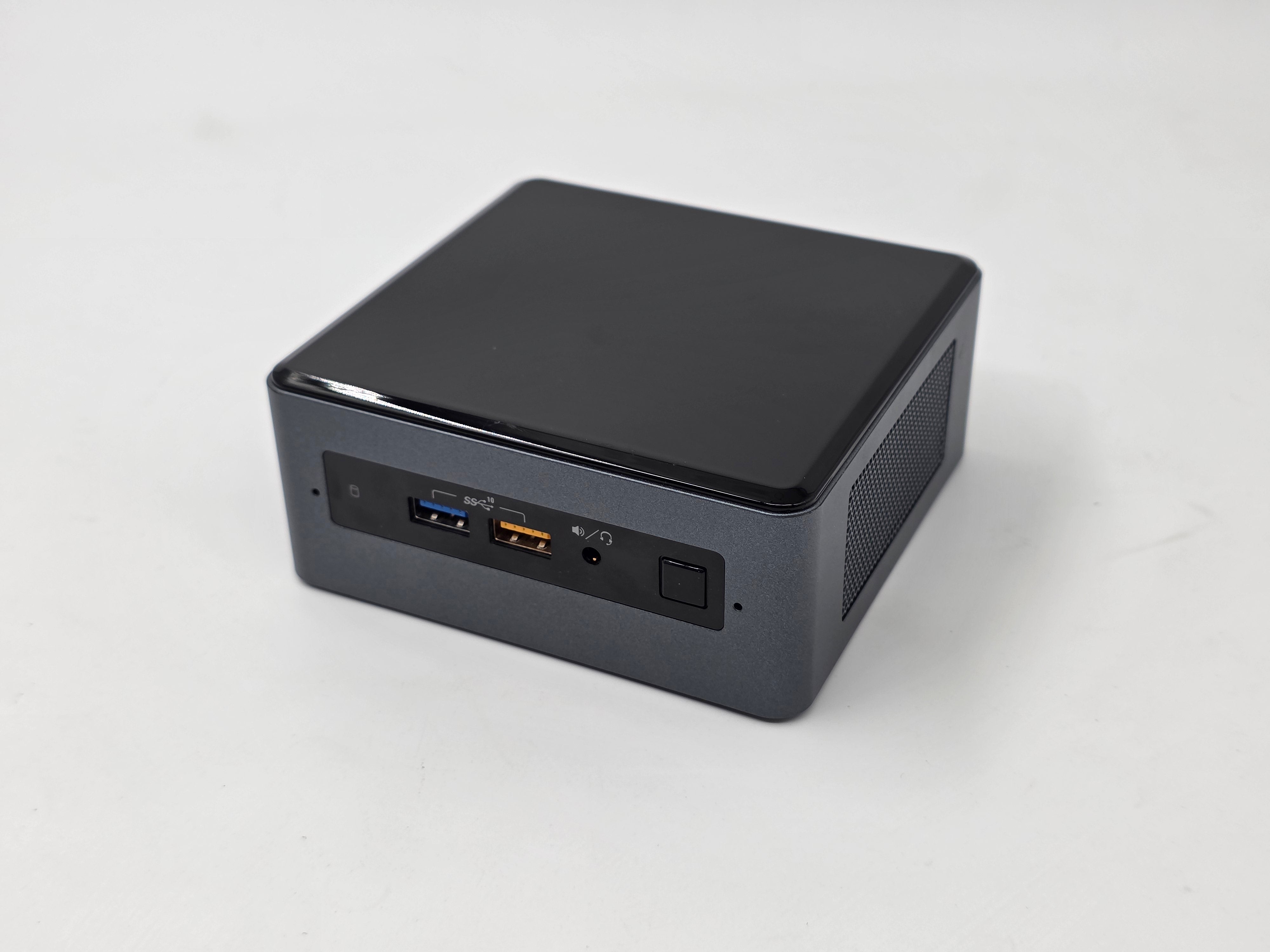 Intel Mini PC NUC NUC8BEH I7 8th Gen 32GB 240GB WIN 11