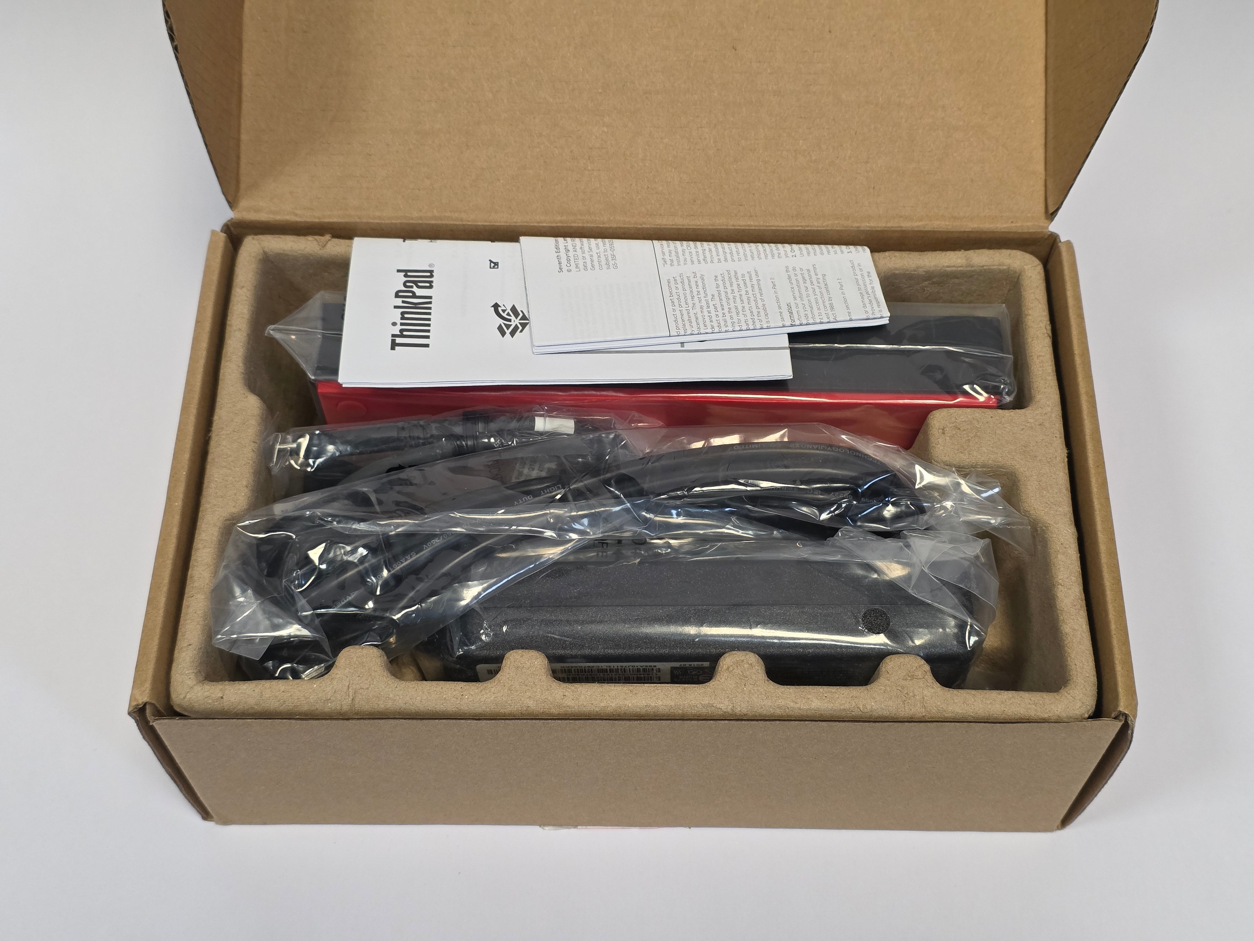 Lenovo Dock 40AF0135UK ThinkPad Hybrid USB-C with USB-A Dock