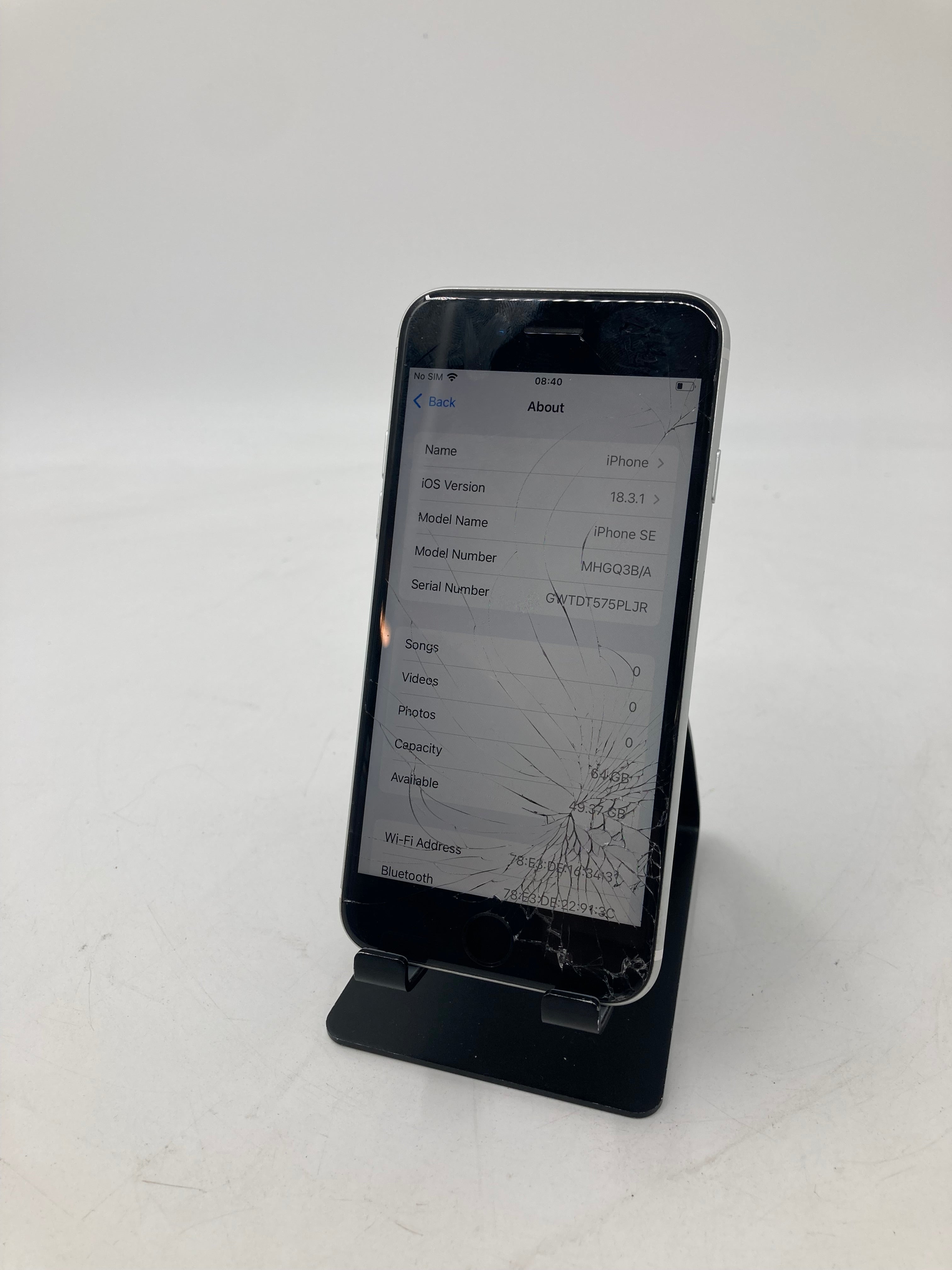 Apple iPhone SE A2296 64GB Unlocked White *Spares*