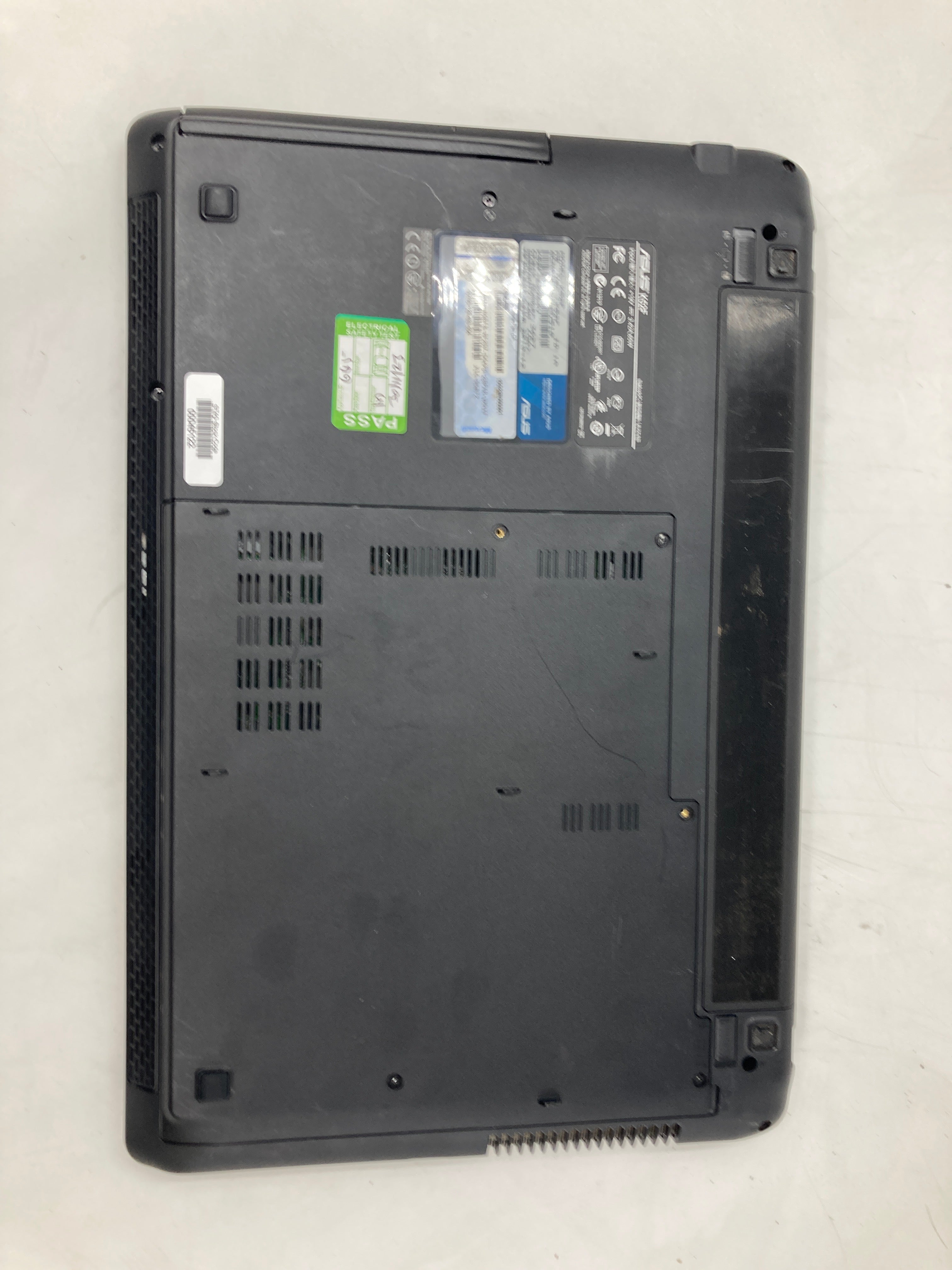 Asus Laptop K52F 15" Screen Intel Pentium P6200 4GB Ram No Storage No OS