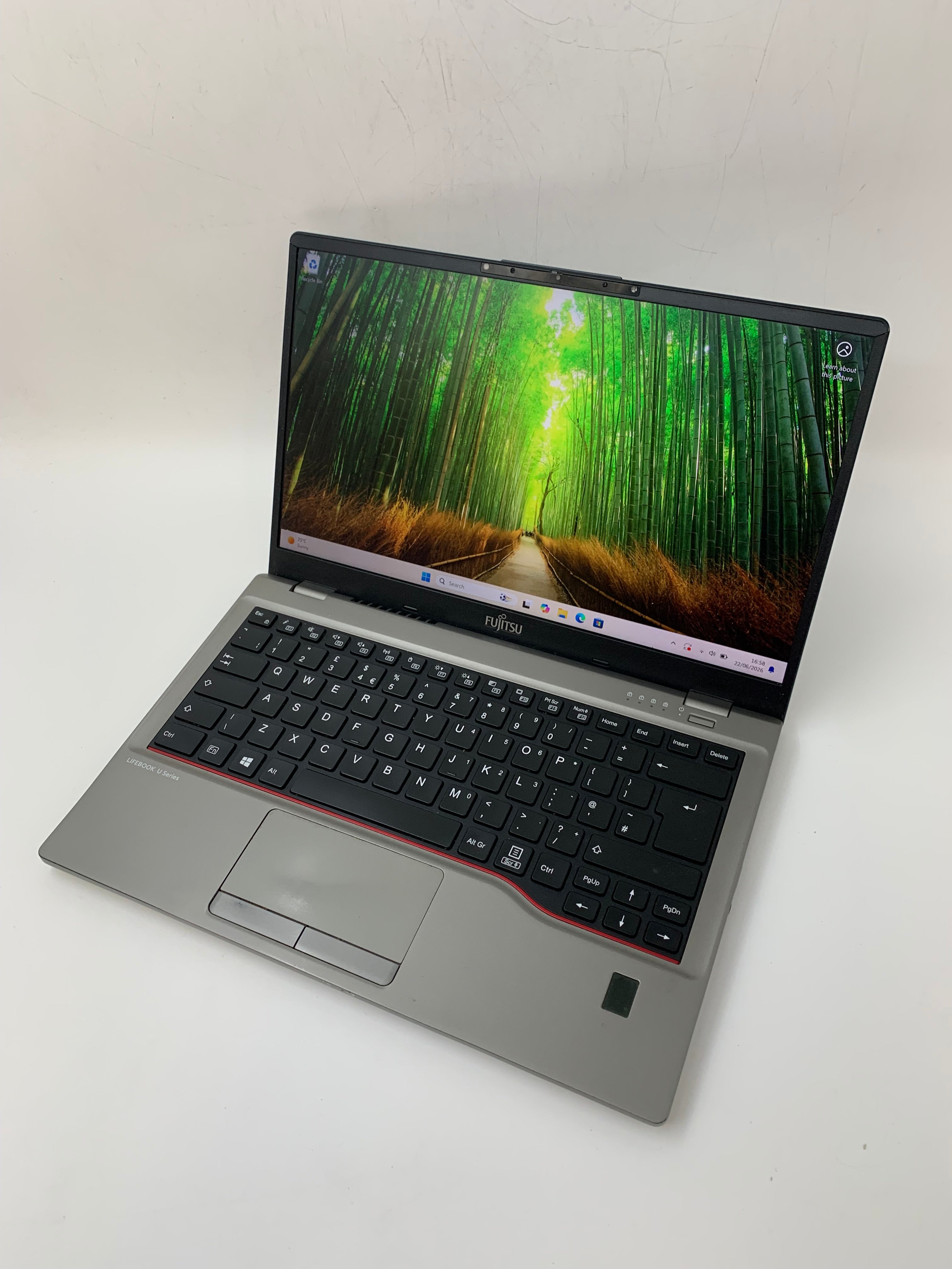 Fujitsu LifeBook U7412 | 14" FHD | i7 12th Gen | 16GB RAM | 512GB SSD | W11 Pro