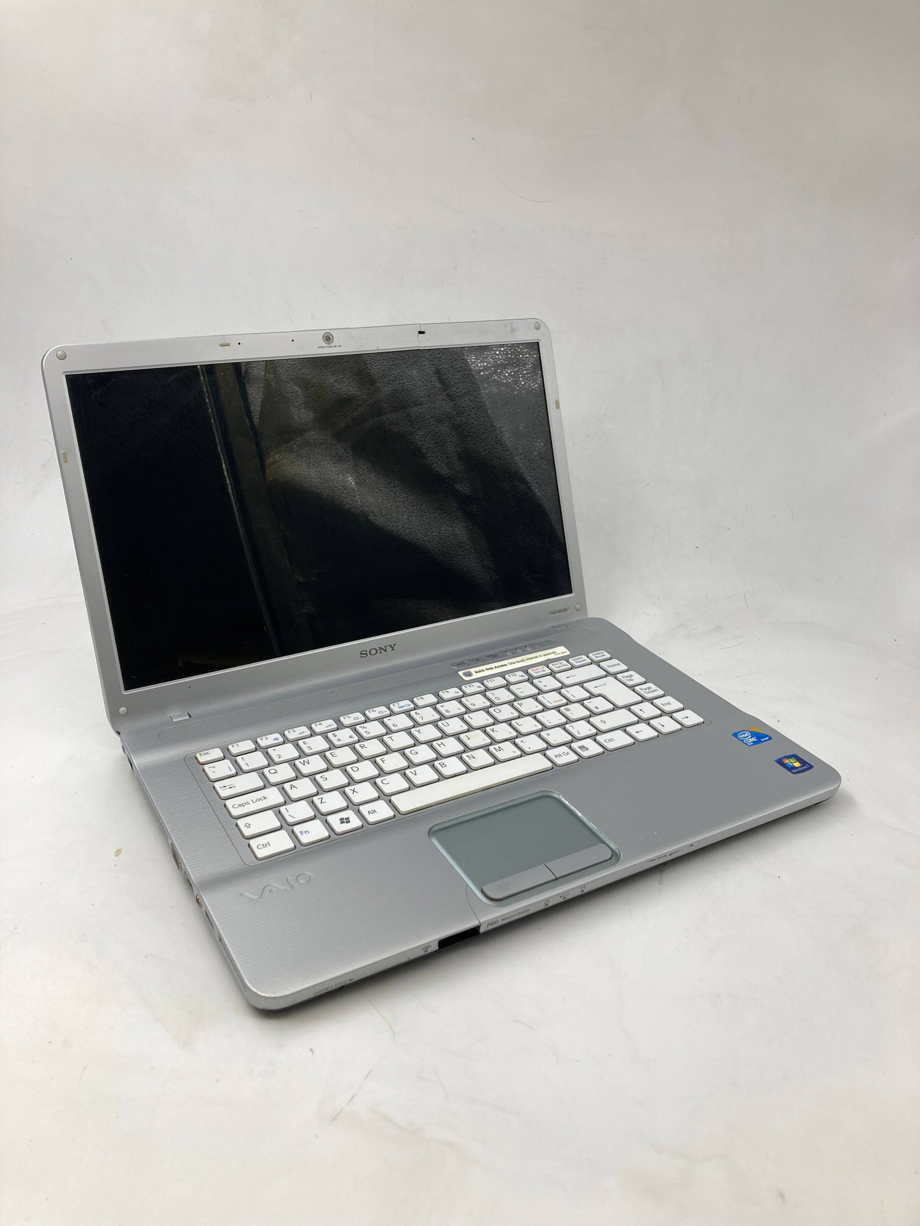 Sony Laptop PCG-7184M 15" Screen Core 2 Duo 4GB Ram No Storage No OS *Spares*