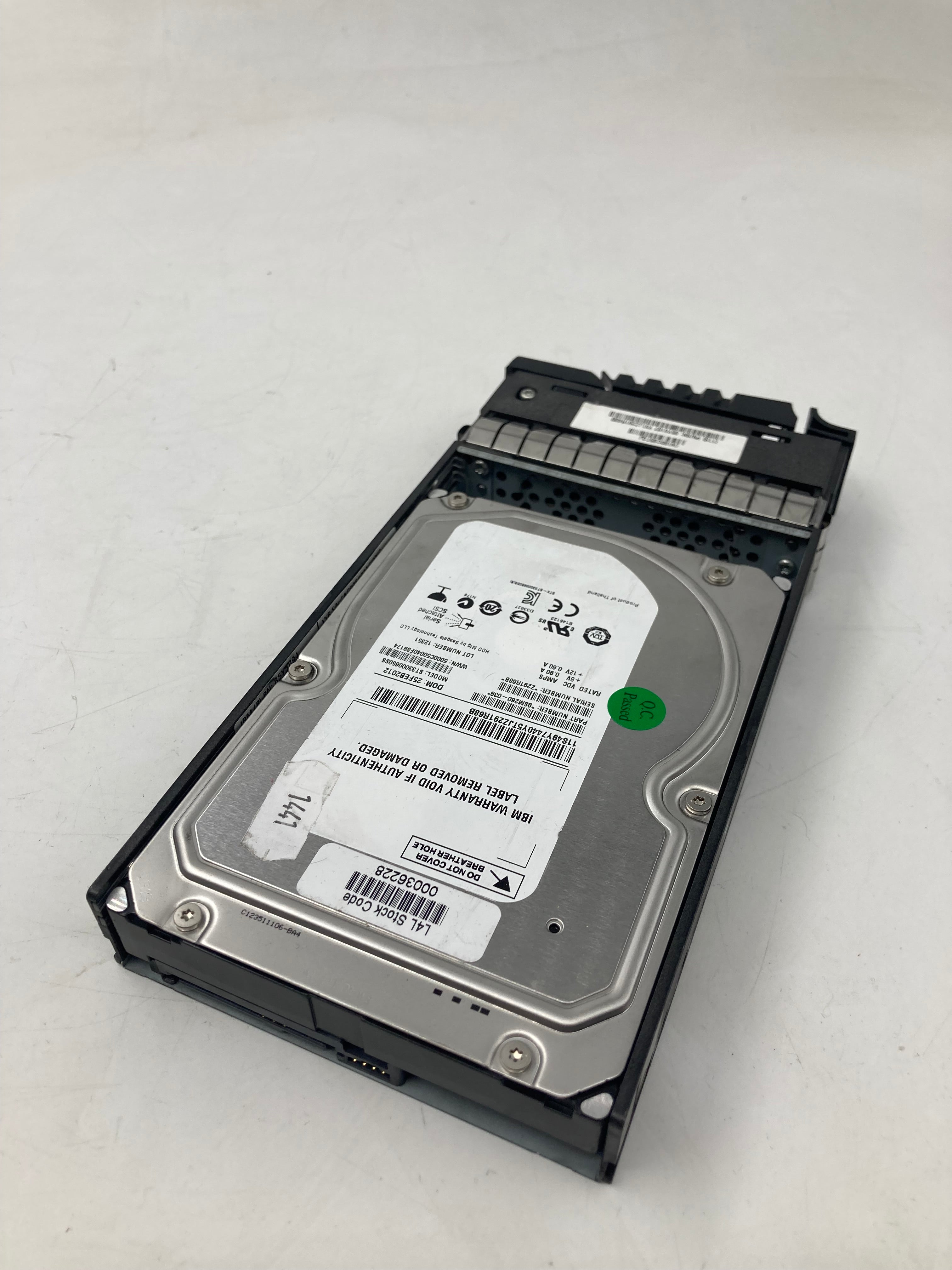 IBM HDD 3.5" SAS 3TB 7.2K RPM 6Gbps 85Y6187 Lot of 3