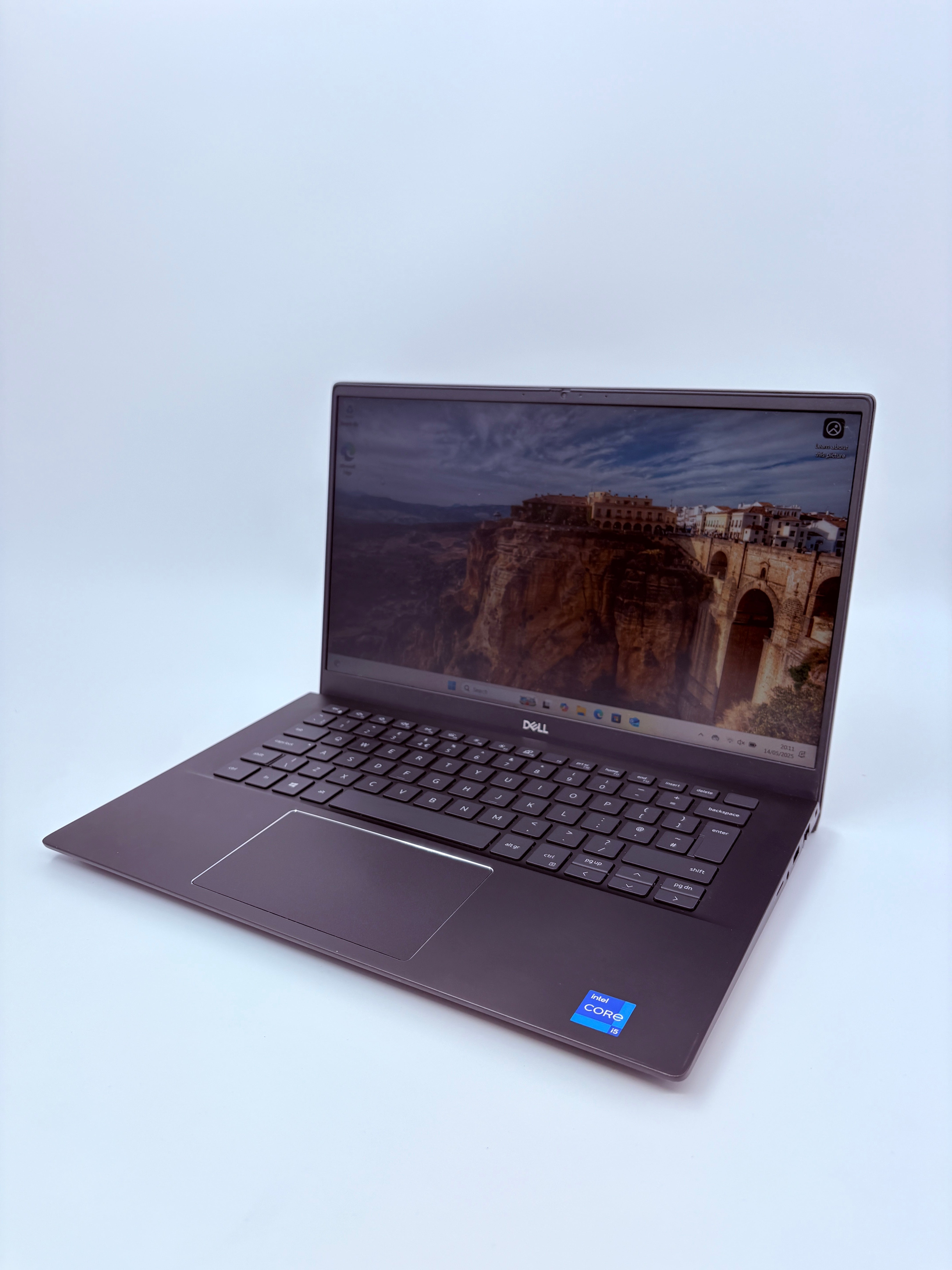 Dell Laptop Vostro 5402 14" Screen i5 11th Gen 8GB RAM 256GB SSD W11