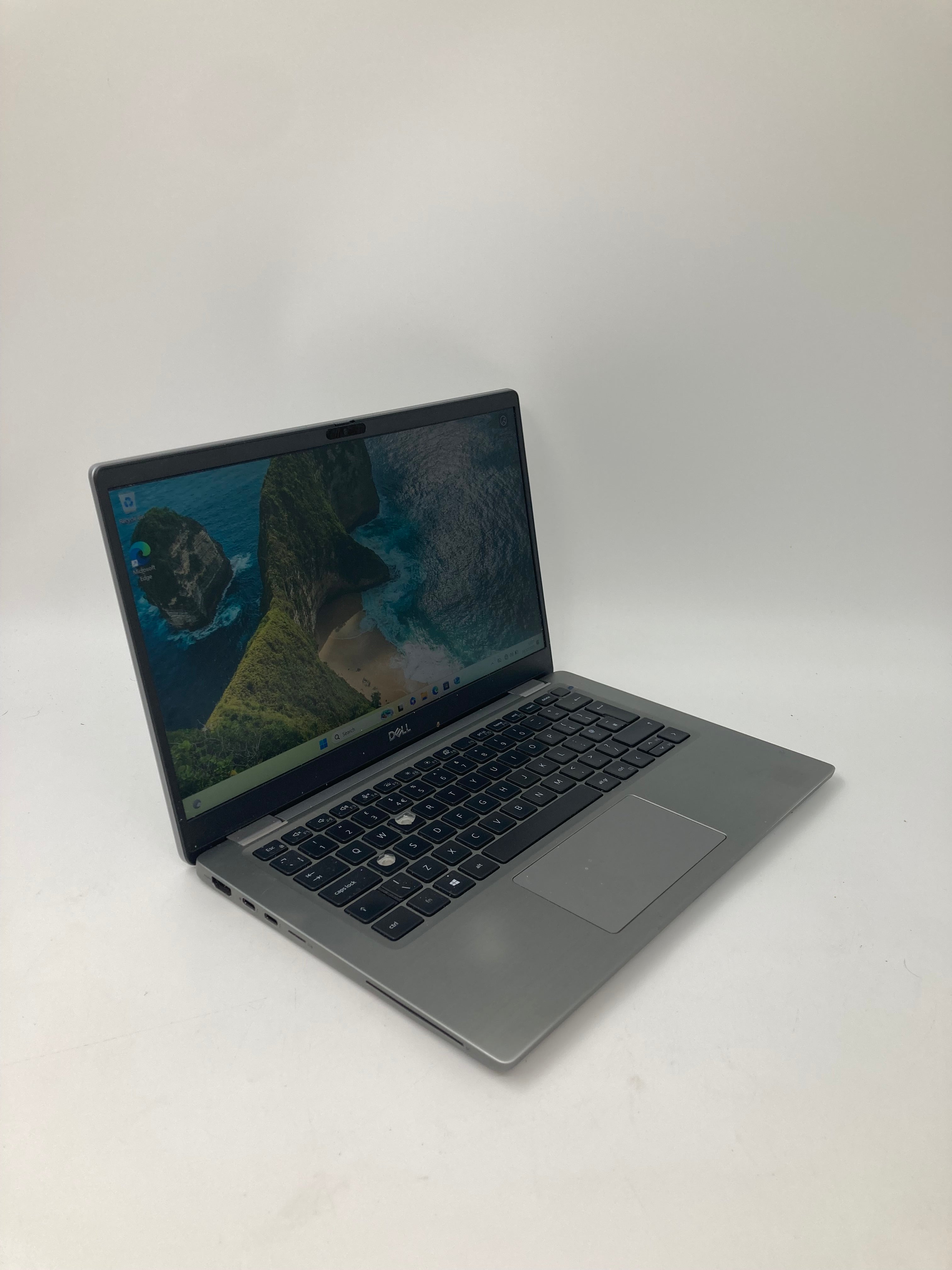 Dell Laptop Latitude 7310 13"Screen i5 10th Gen 8GB RAM 256GB SSD Windows 11