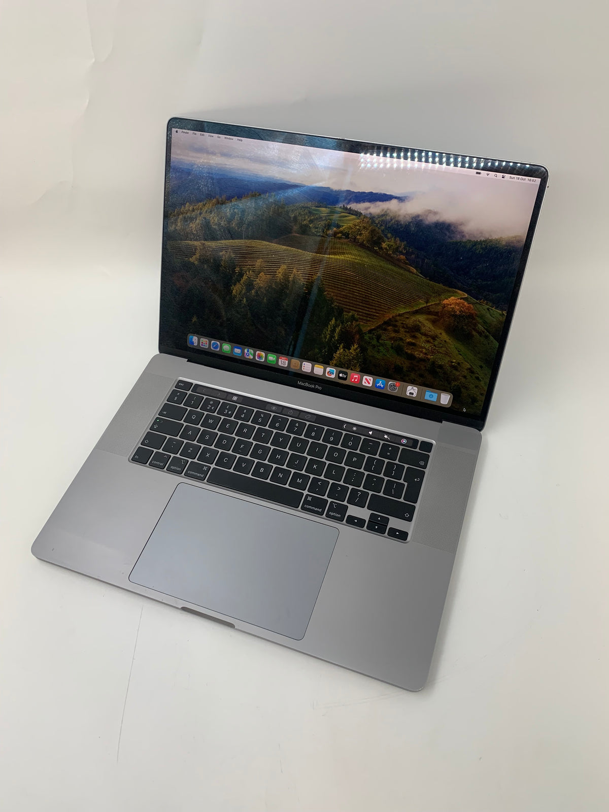 Apple MacBook Pro | L2019 | 16" Retina Display | Intel Core i7 | 16GB RAM | 512GB SSD | macOS