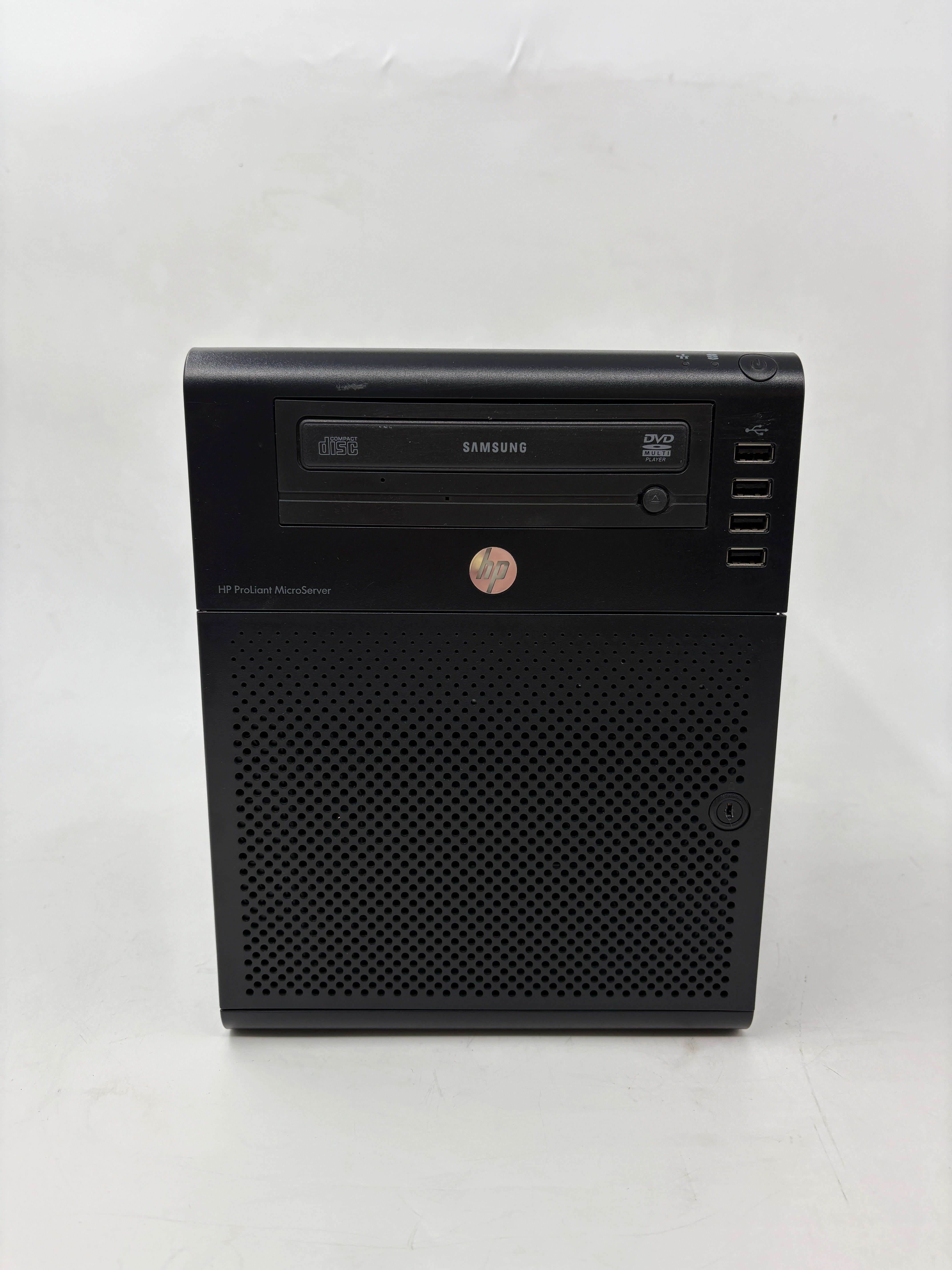 HP Server Proliant Microserver G7 4x 3.5" Bays AMD TURION II NEO N54L 8GB RAM