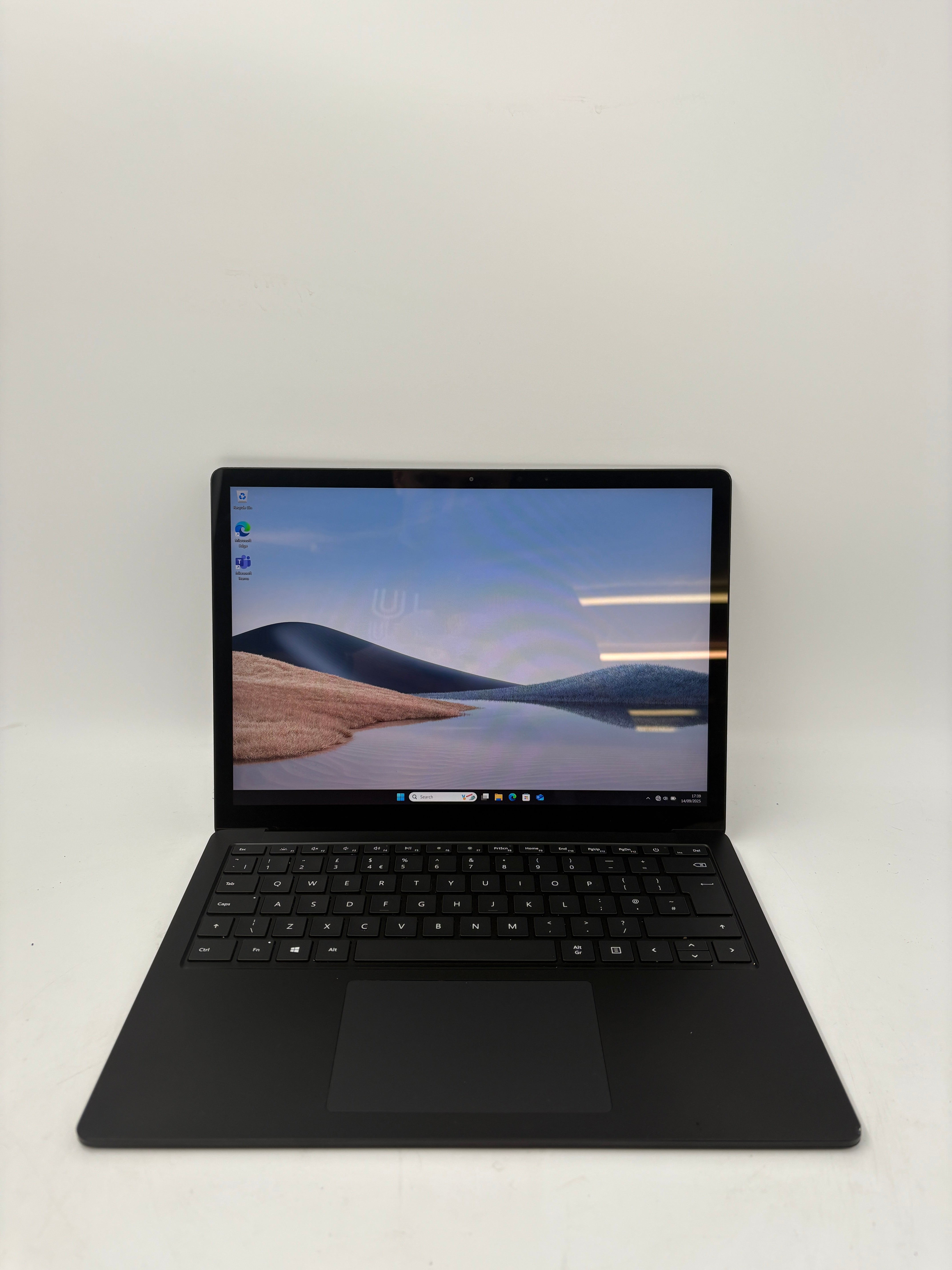 Microsoft Surface Laptop 3 13.5" Screen i5 10th Gen 8GB RAM 256GB SSD W11