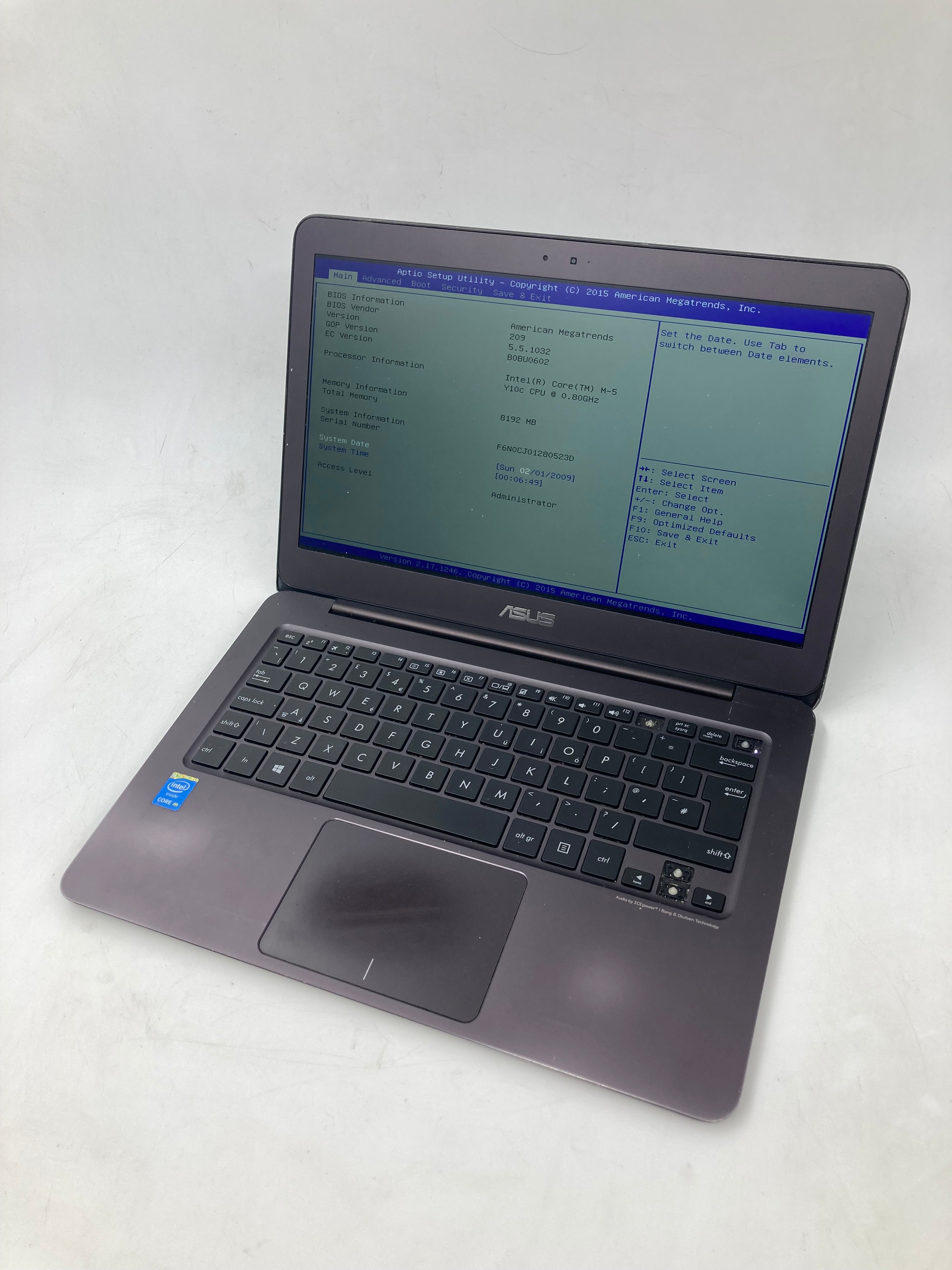 Asus Laptop ZenBook UX305F 13.3" Intel Core M-5Y10c 8GB RAM No SSD *Spares*