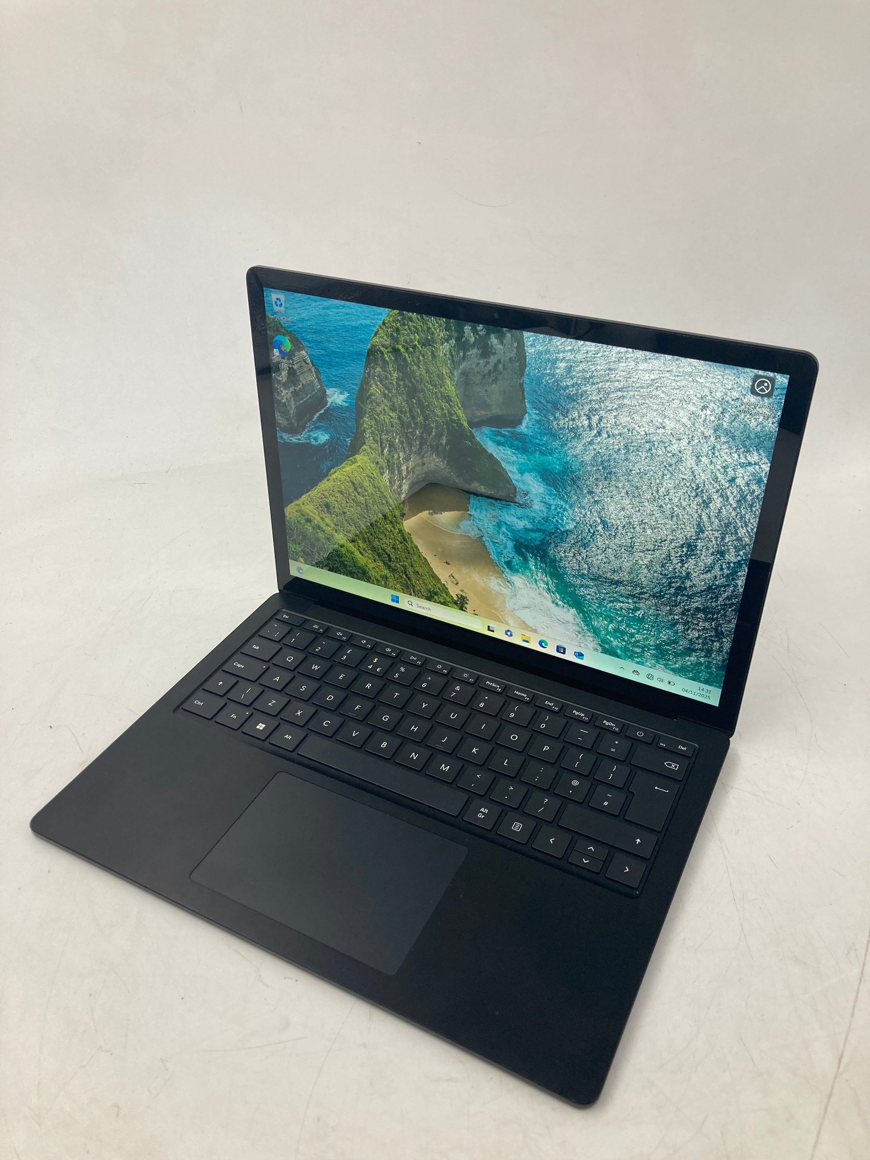 Microsoft Surface Laptop 5 13" Screen i5 12th Gen 16GB RAM 256GB SSD W11 Spares