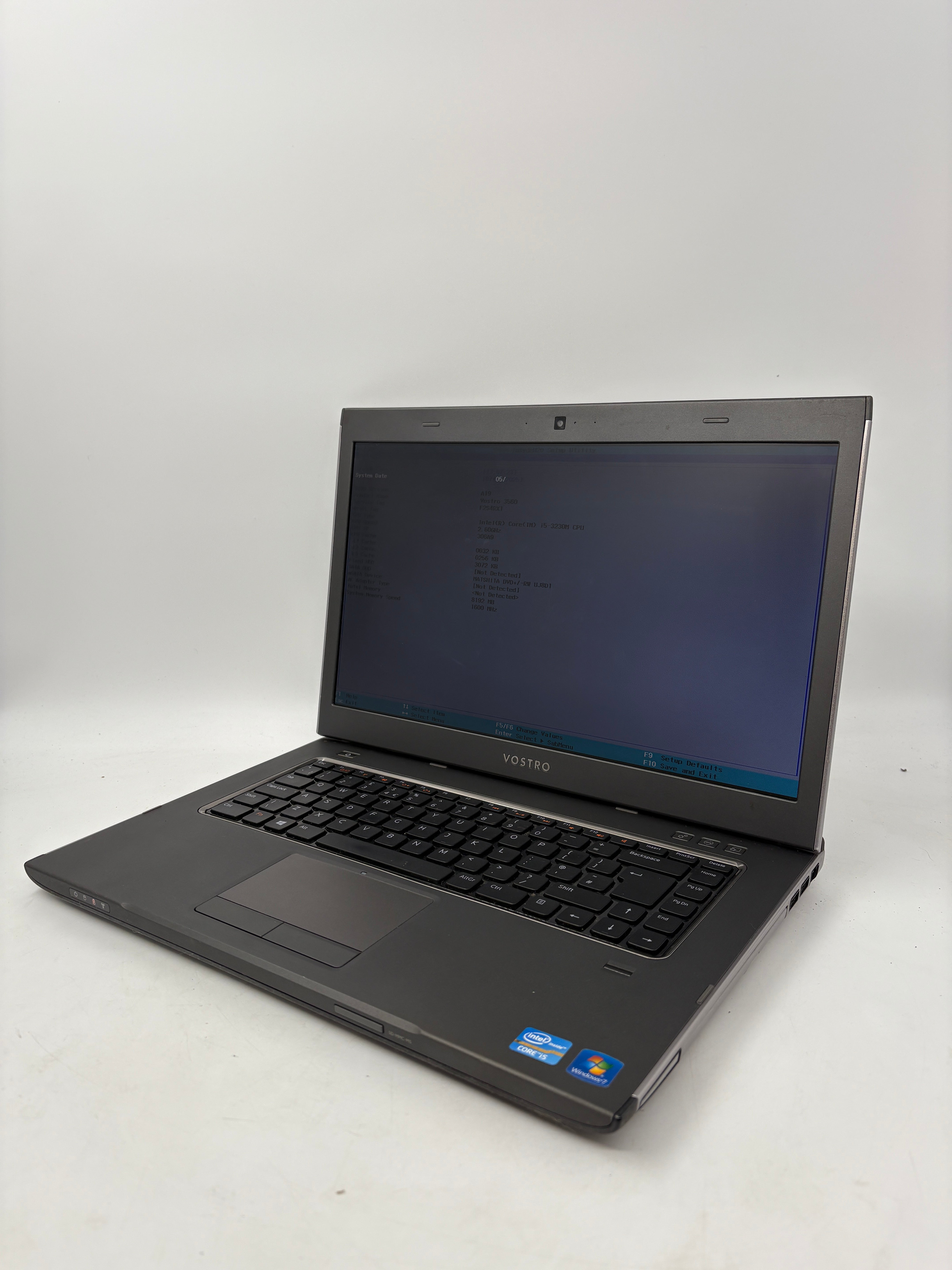 Dell Laptop Vostro 3560 15.6" Screen i5 3rd Gen 8GB SSD NO SSD NO OS
