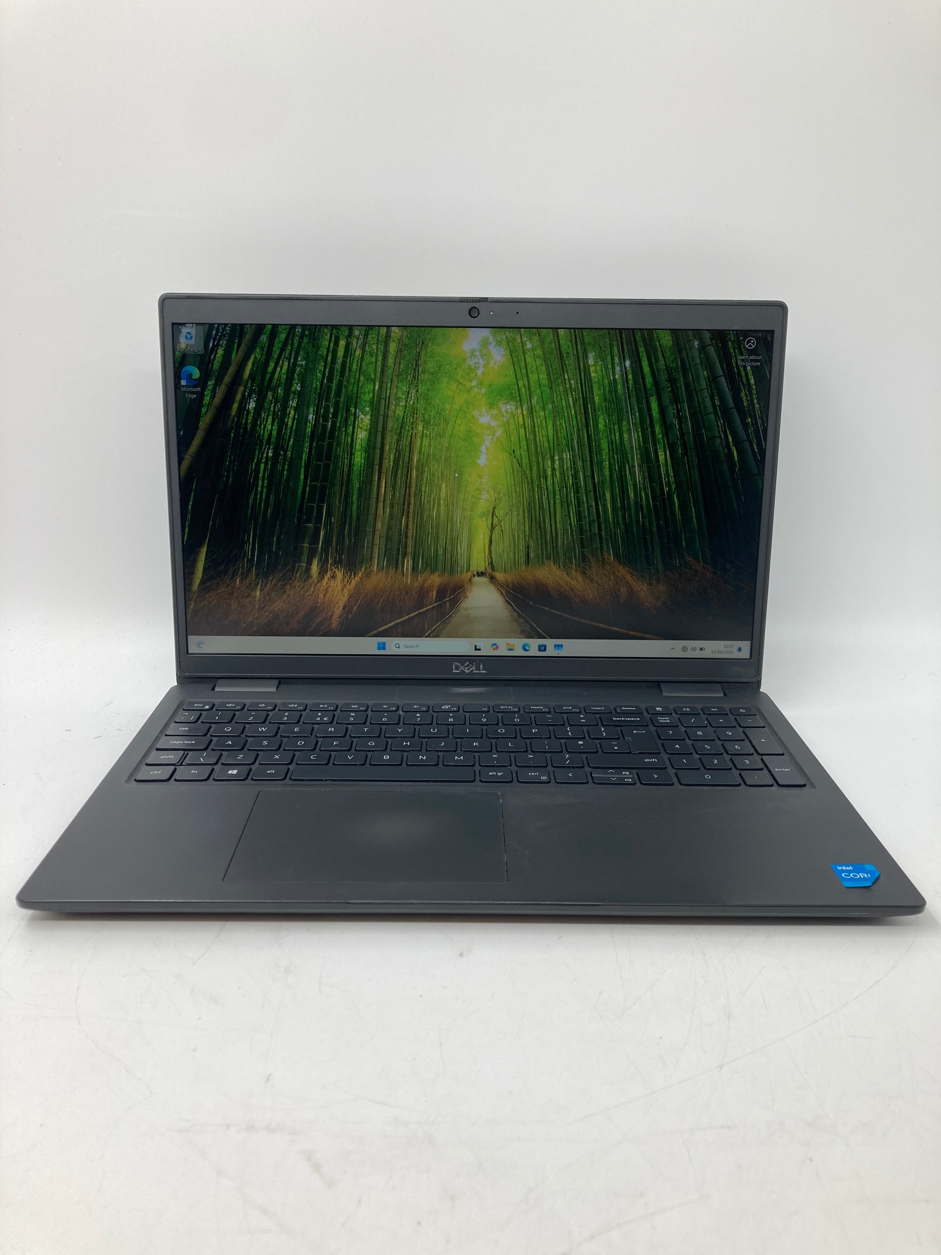 Dell Latitude 3520 | 15.6" FHD | i3 11th Gen CPU | 8GB RAM | 256GB SSD | W11 | Grade C