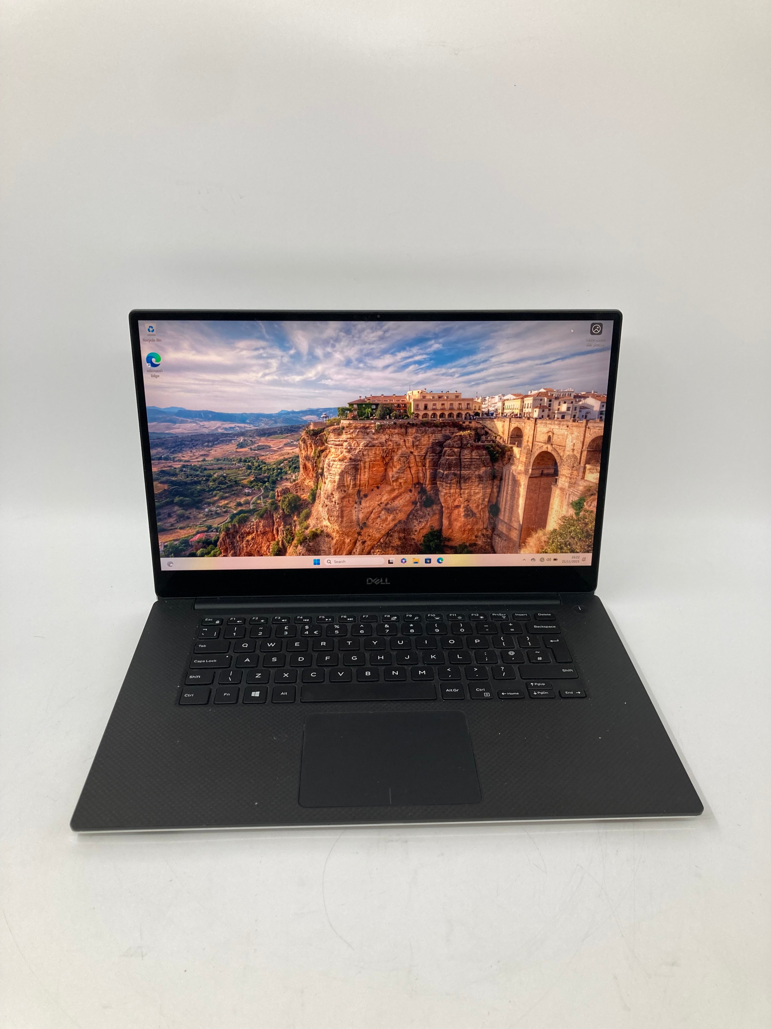 Dell Precision 5540 15" TouchScreen i9 9th Gen 32GB RAM 1TB W11 Quadro T2000