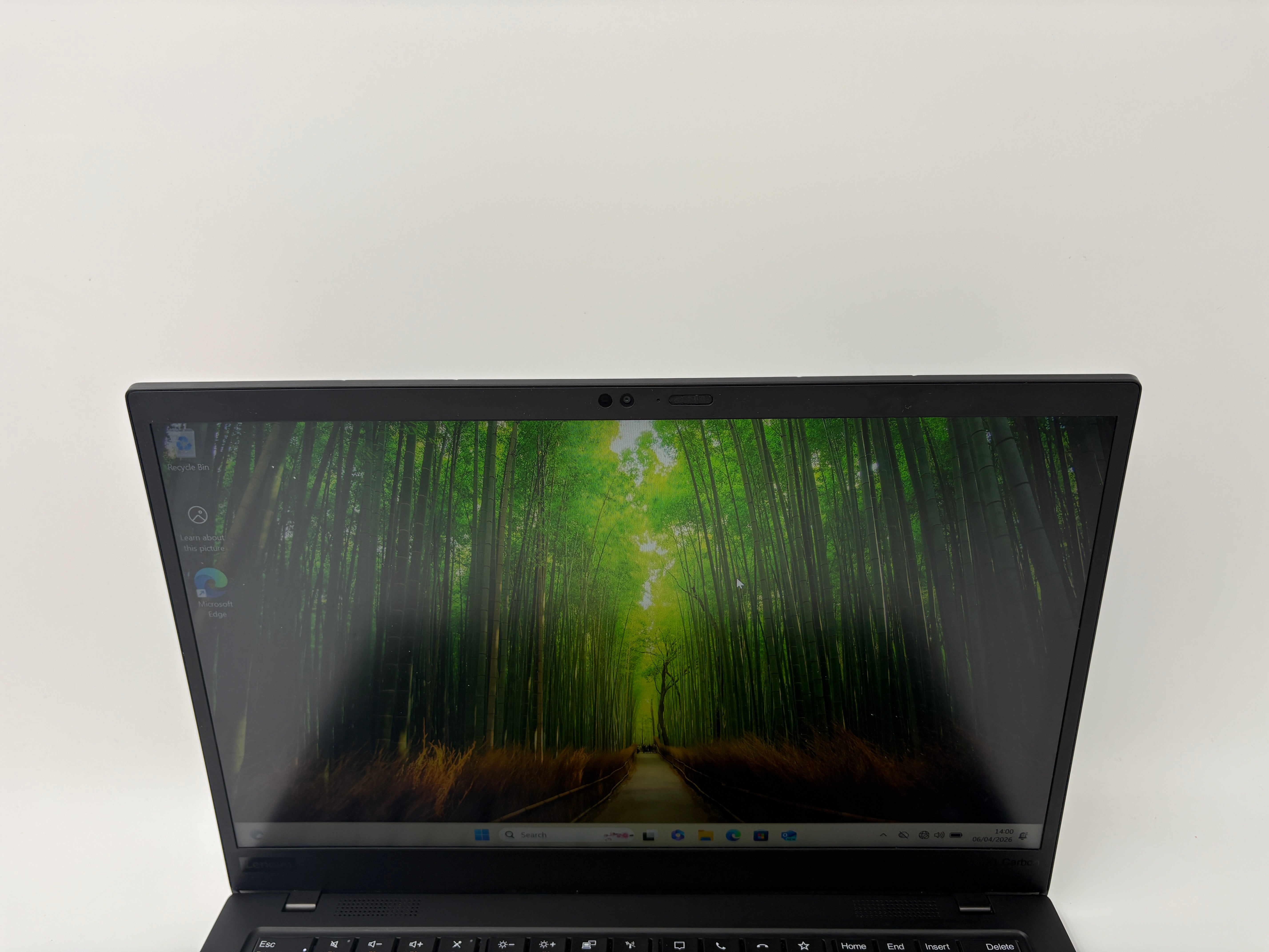 Lenovo ThinkPad X1 Carbon G8 | 14" FHD | i5 10th Gen | 8GB RAM | 256GB SSD | W11 | Grade B