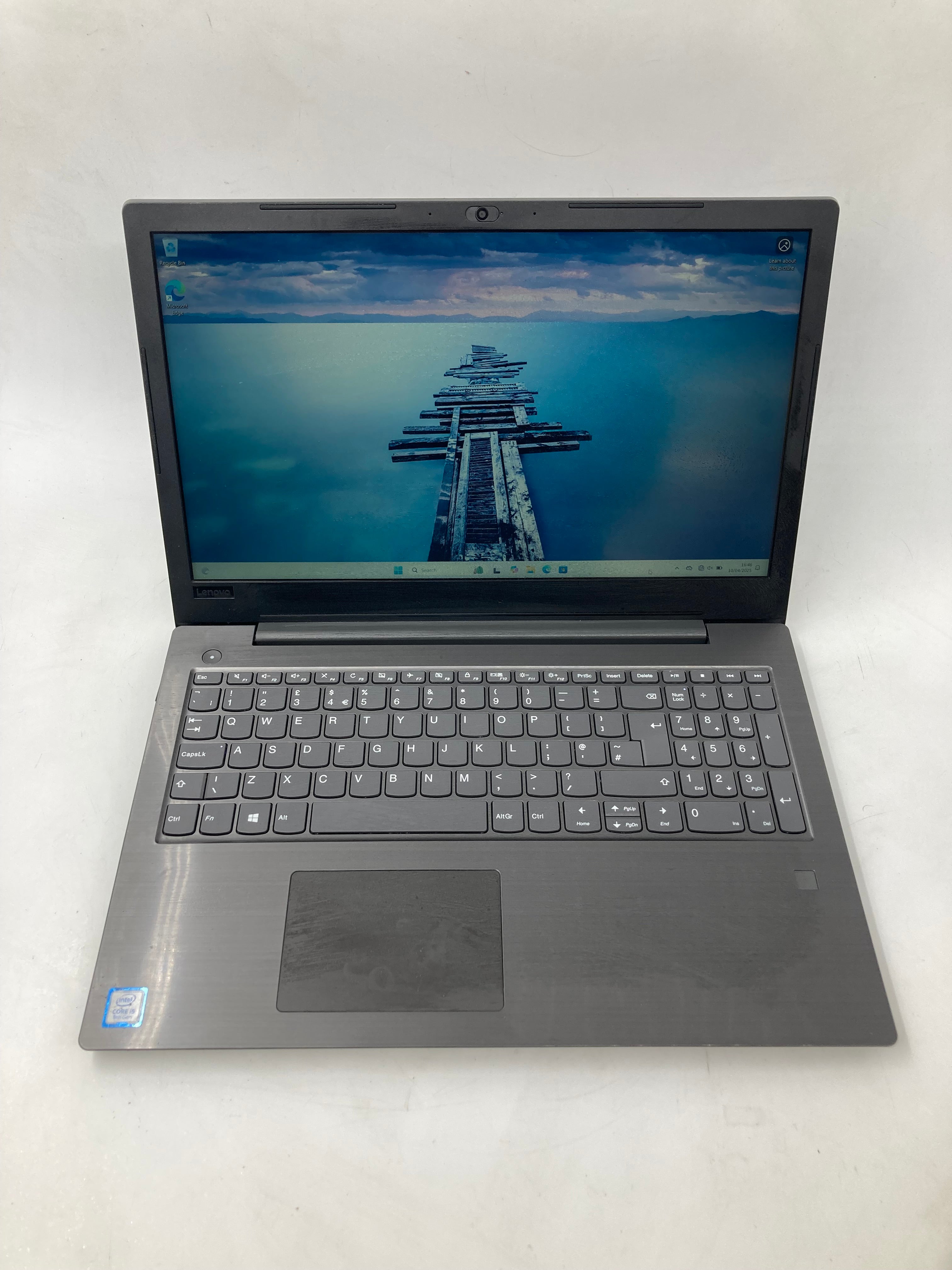 Lenovo Laptop V330-15IKB 15.6" i5-8250U 8GB RAM 256GB SSD W11 OS