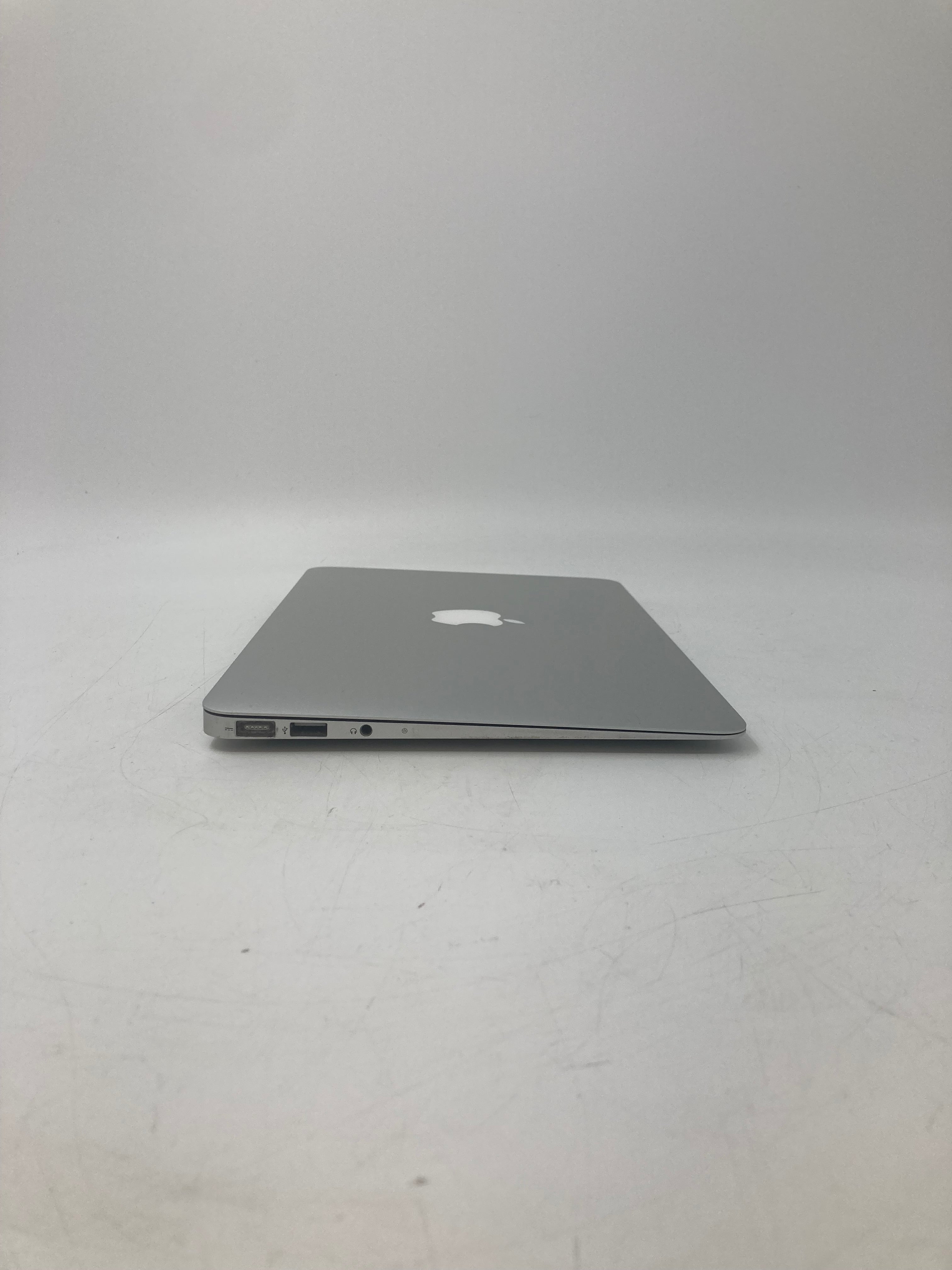 Apple MacBook Pro 2011 | 11.6" Retina | i7 2nd Gen | 4GB RAM | 250GB HDD | macOS | Grade C