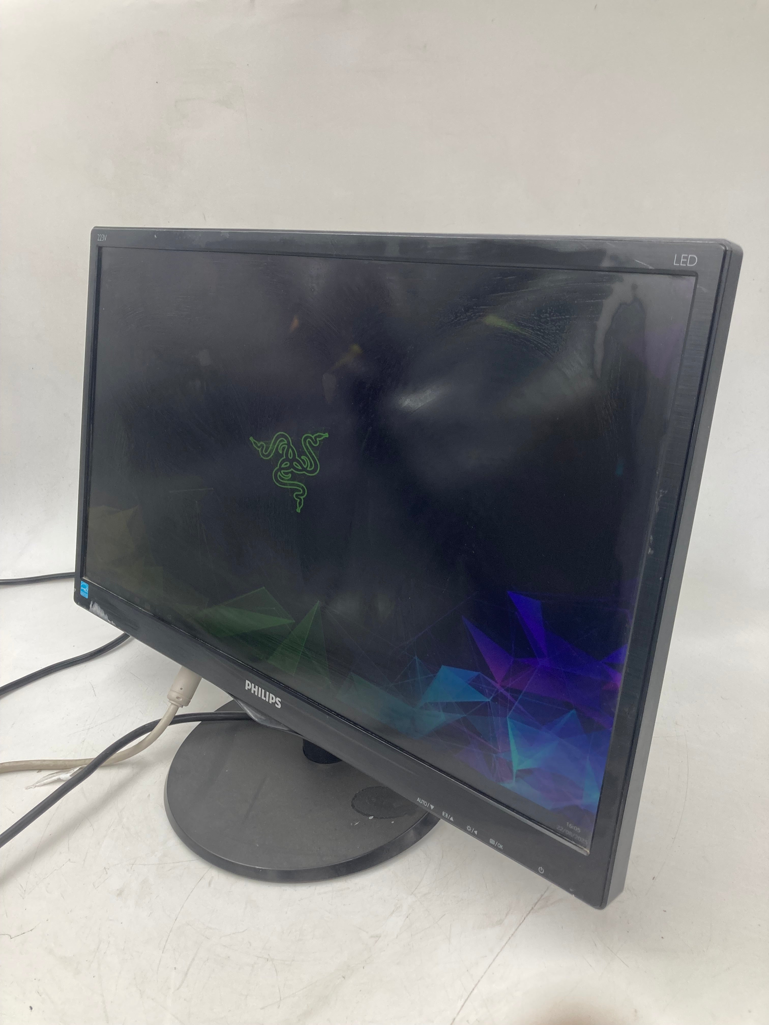 Philips 223V5LHSB2/00 21.5 inch LCD Monitor VGA DVI