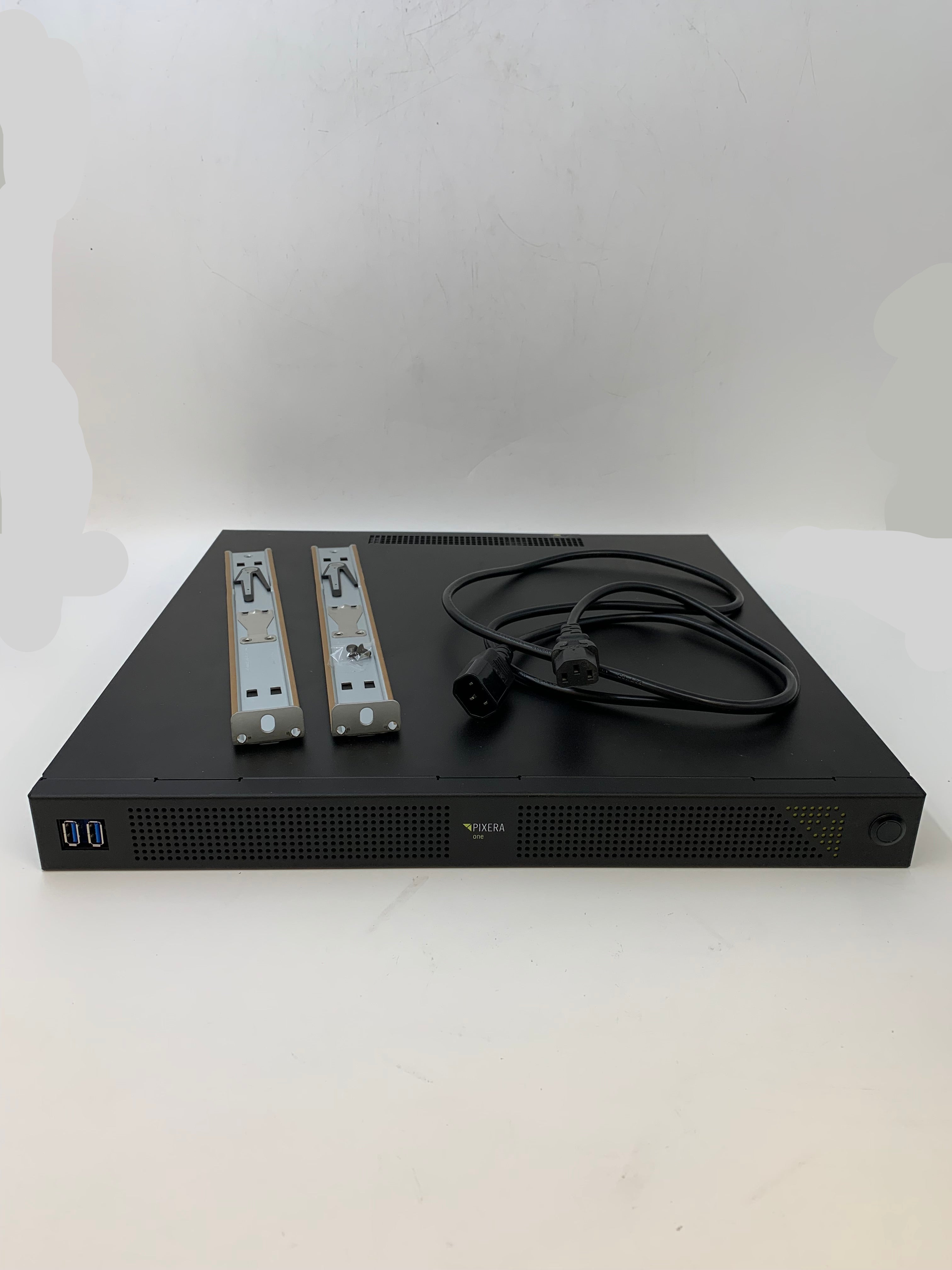 Pixera One Dual Media Server | Intel Xeon Silver 4208 | 24GB RAM | 240GB + 1TB SSD | NVIDIA RTX A4000