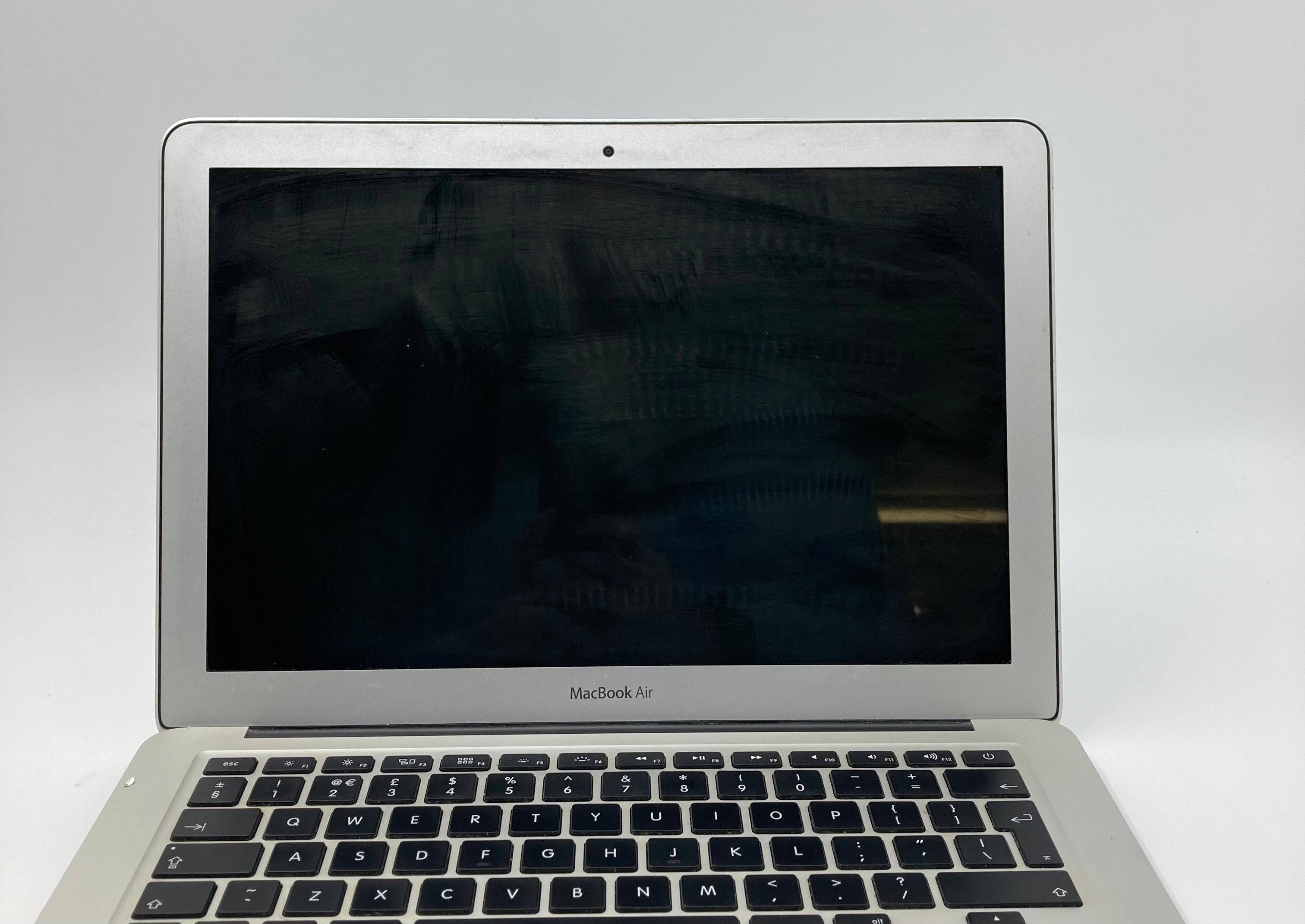Apple MacBook Air 2012 13" Screen i5 3rd Gen 8GB RAM No SSD No OS *Spares*
