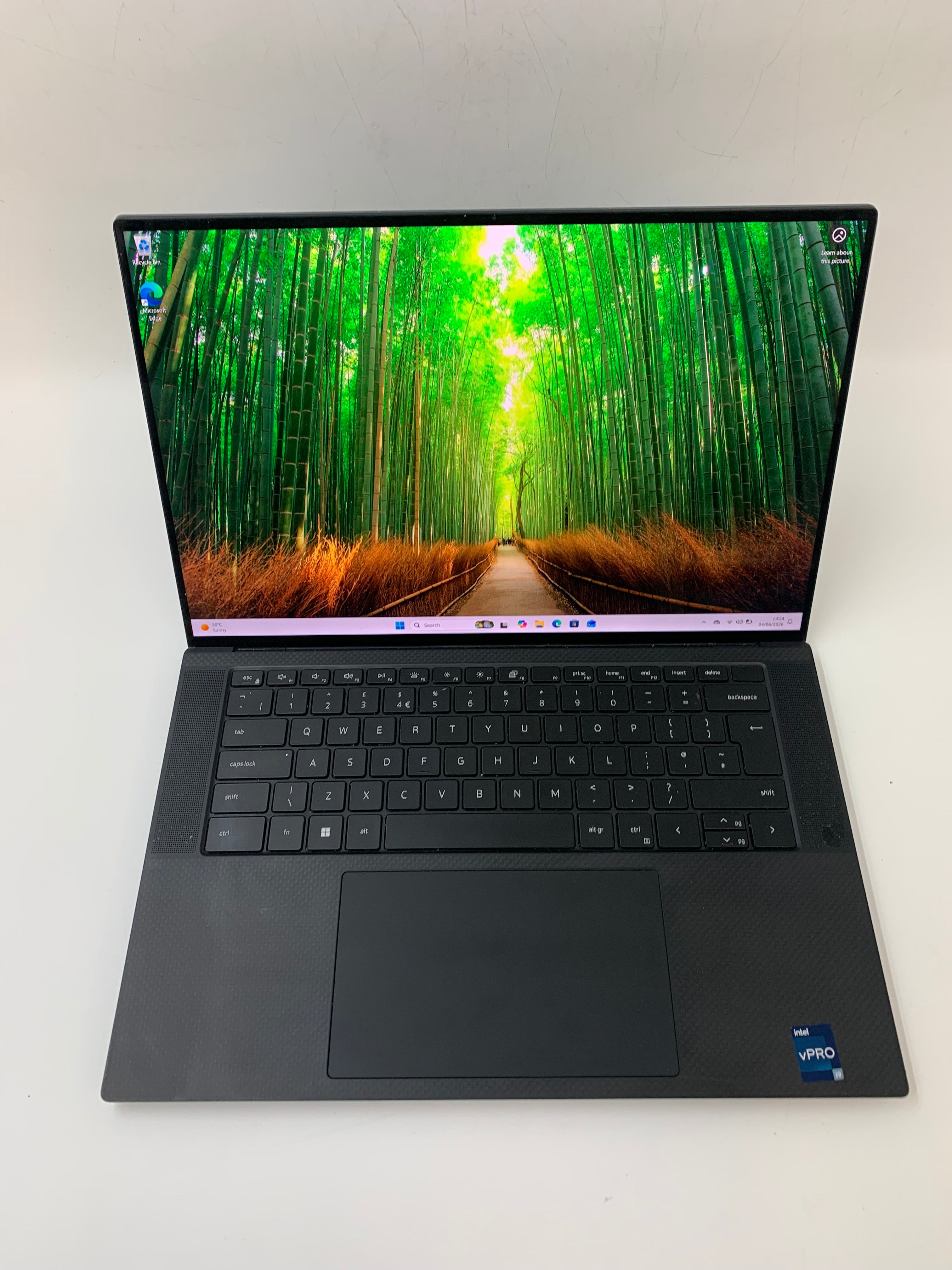 Dell Precision 5570 | 15.6" UHD+ TouchScreen | i9 12th Gen | 32GB RAM | 1TB SSD | RTX A2000 | W11 Pro
