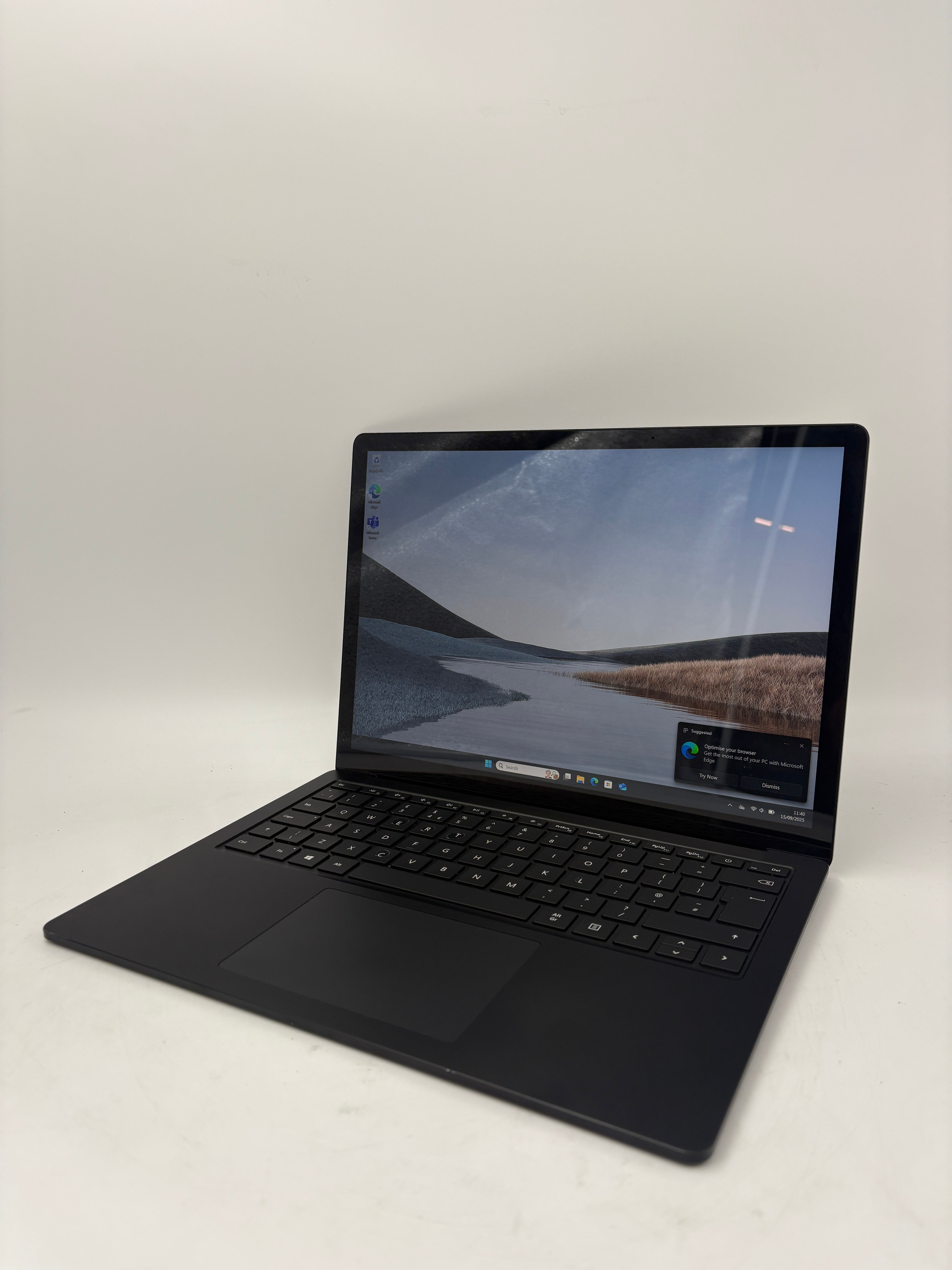 Microsoft Surface Laptop 3 13.5" Touchscreen i5 10th Gen 8GB RAM 256GB SSD W11