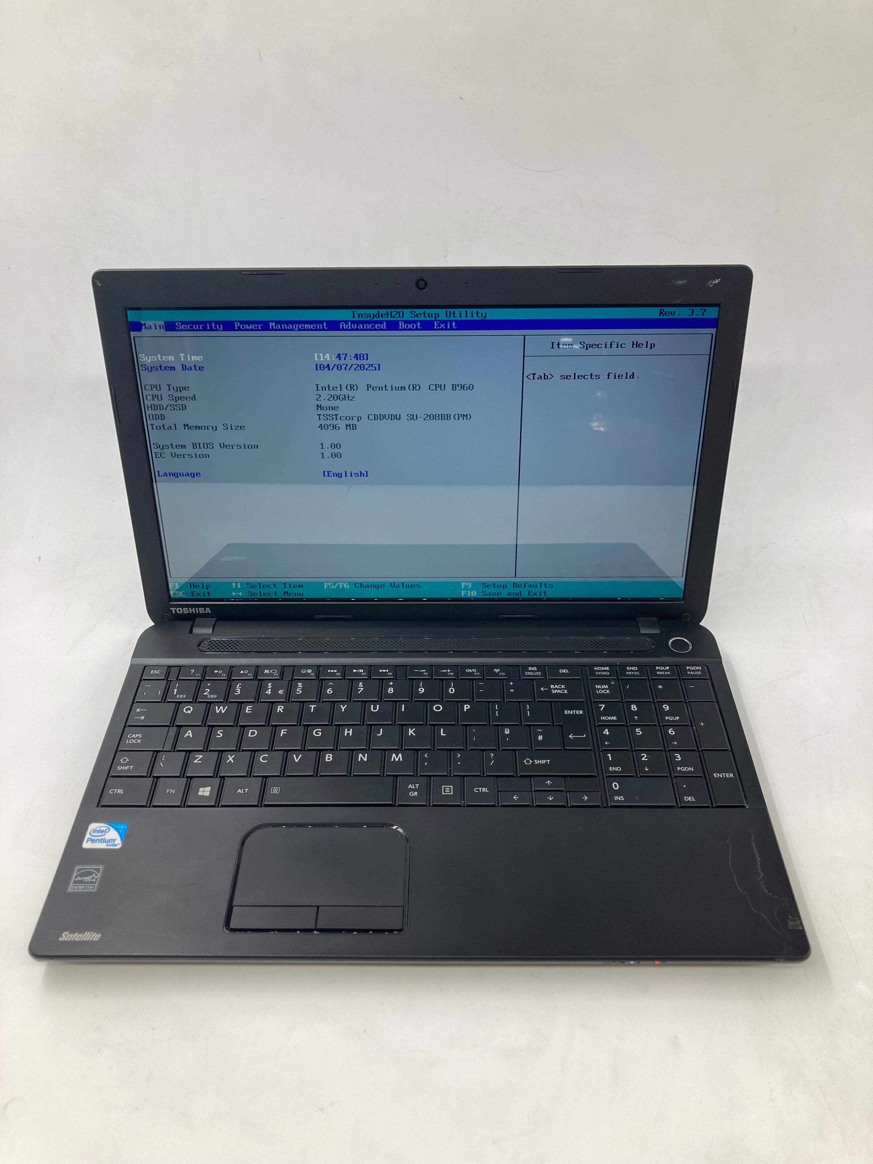 Toshiba Laptop Satellite C50-A-16K 15.6" Pentium B960 4GB RAM No HDD *Spares*