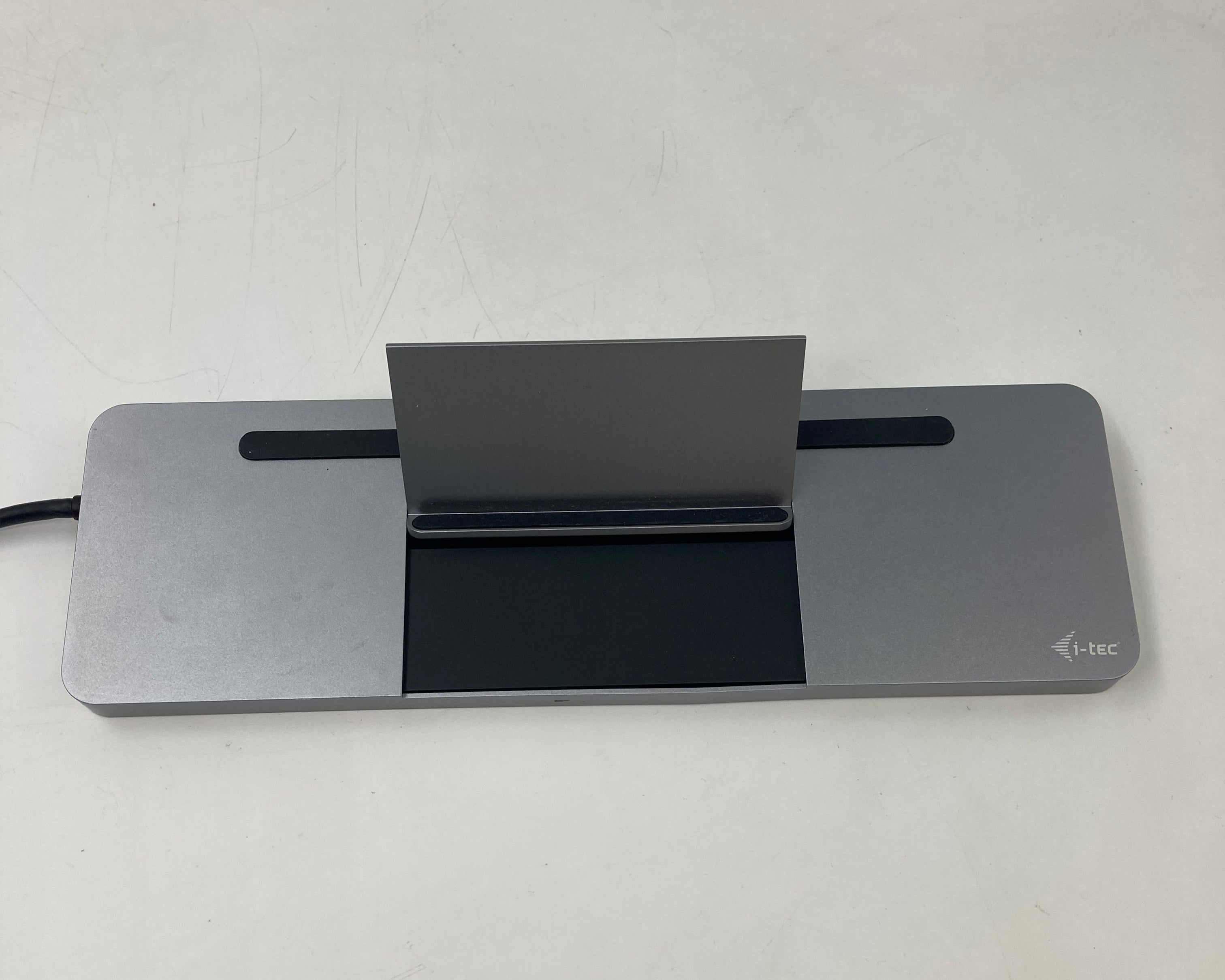 Batch of 4 I-TEC Docking Stations HDMI/VGA/DP - Mixed Models