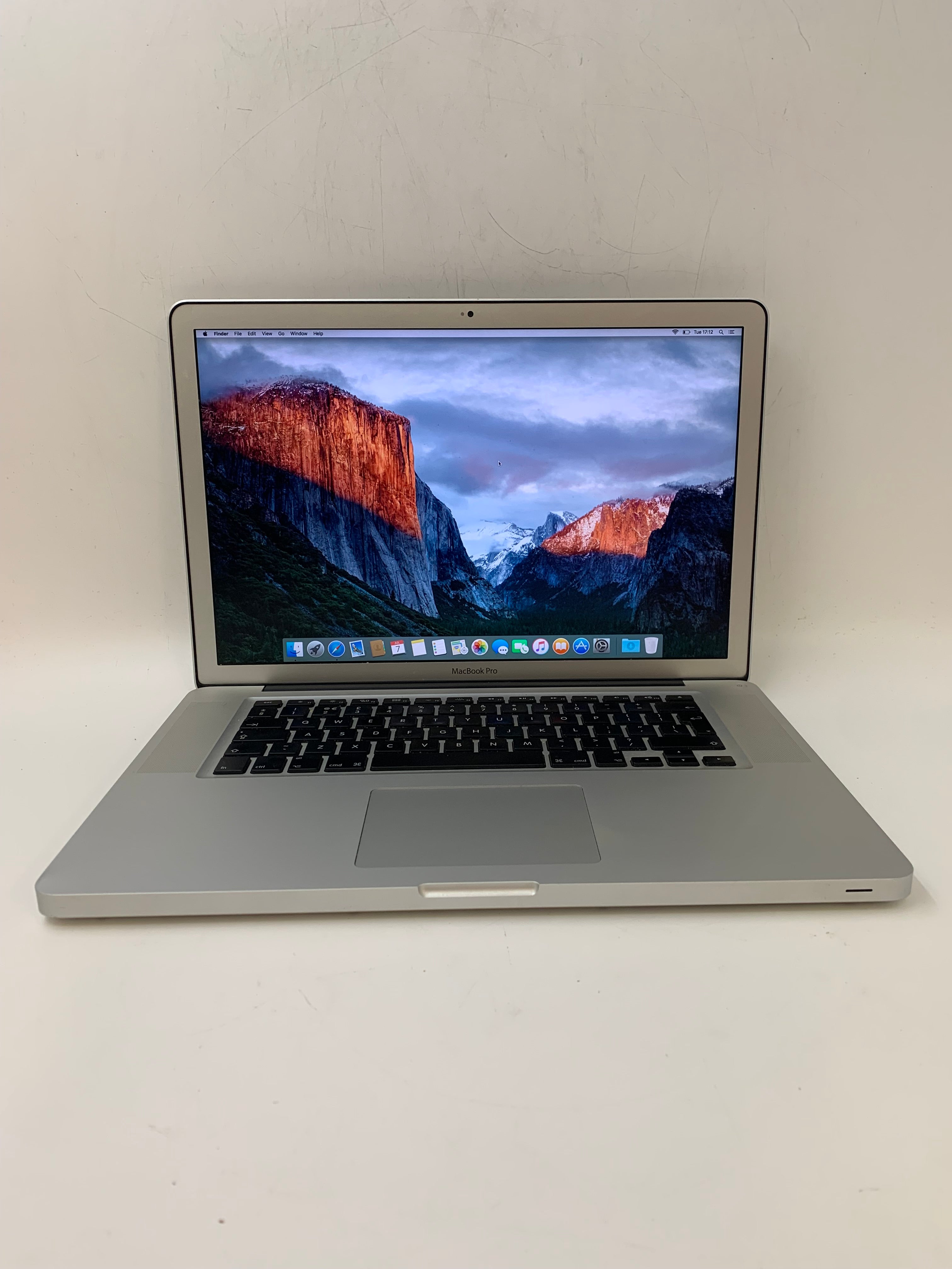 Apple MacBook Pro L2011 | 15.4" WXGA+ | Intel Core i7 | 8GB RAM | 120GB SSD | macOS