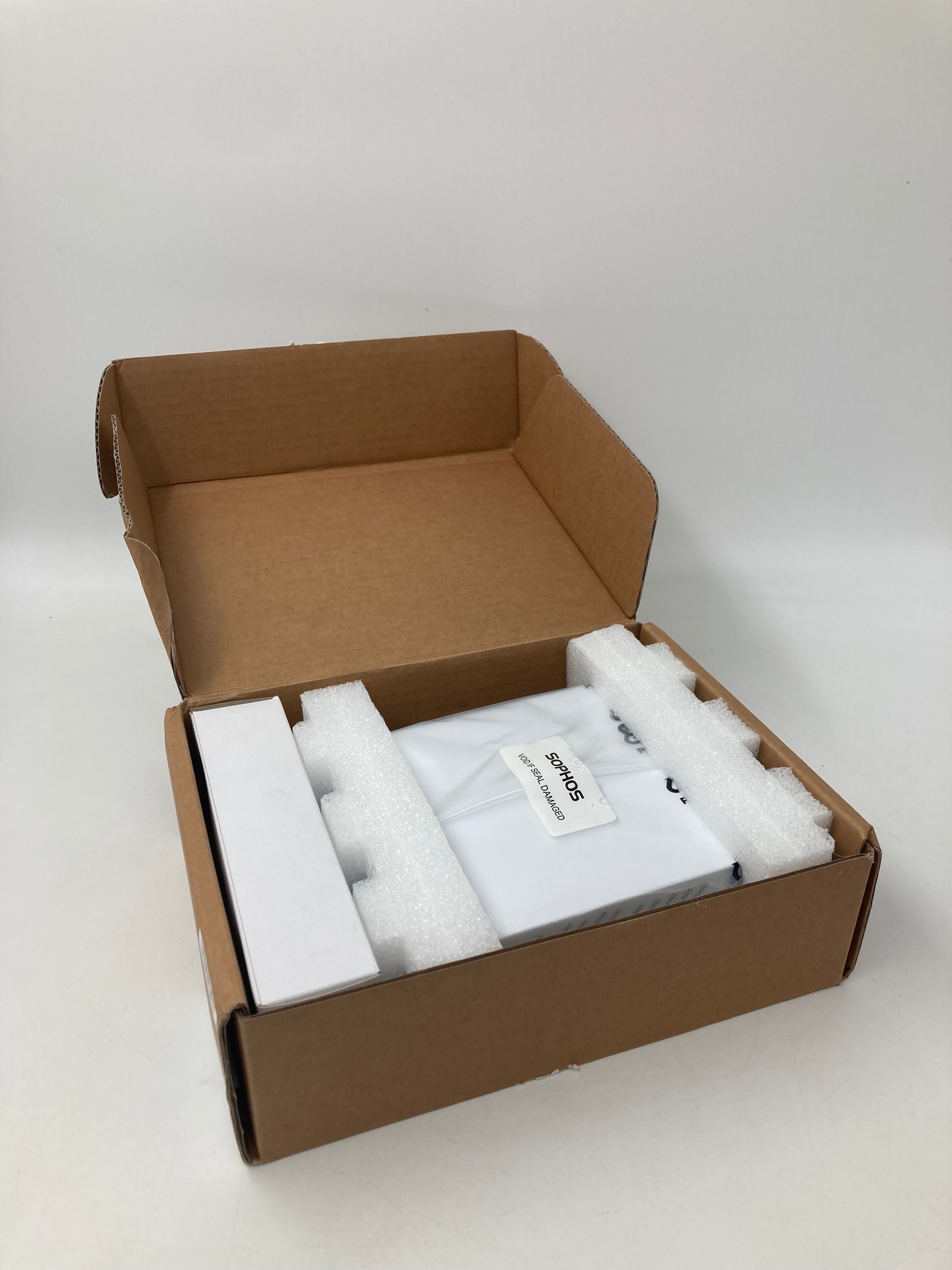 Sophos Red 15w Rev.1 Gigabit Ethernet Firewall