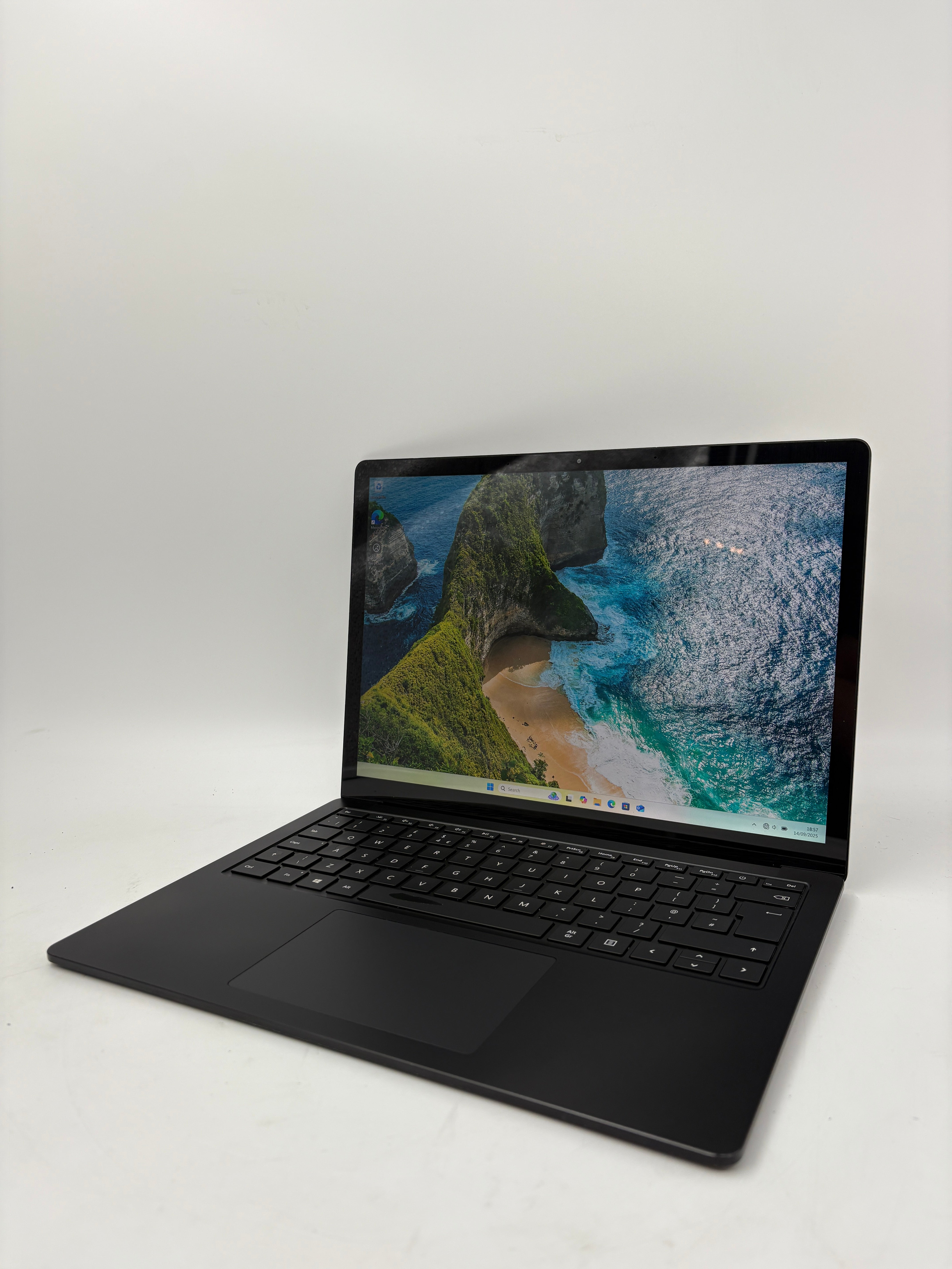 Microsoft Surface Laptop 3 13.5" Screen i5 10th Gen 8GB RAM 256GB SSD W11