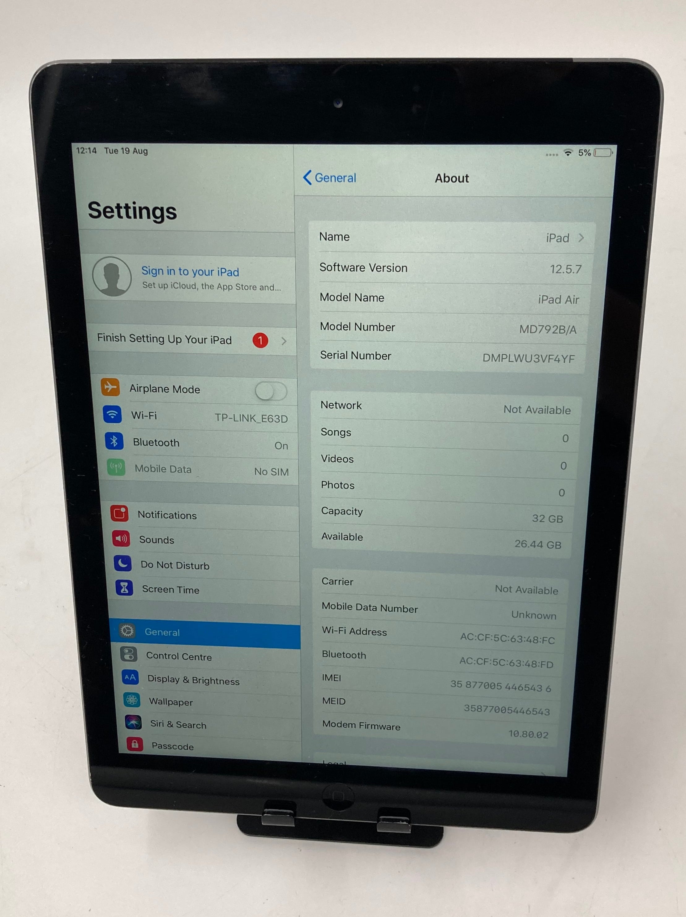 Apple iPad Air A1475 32GB Space Grey Unlocked