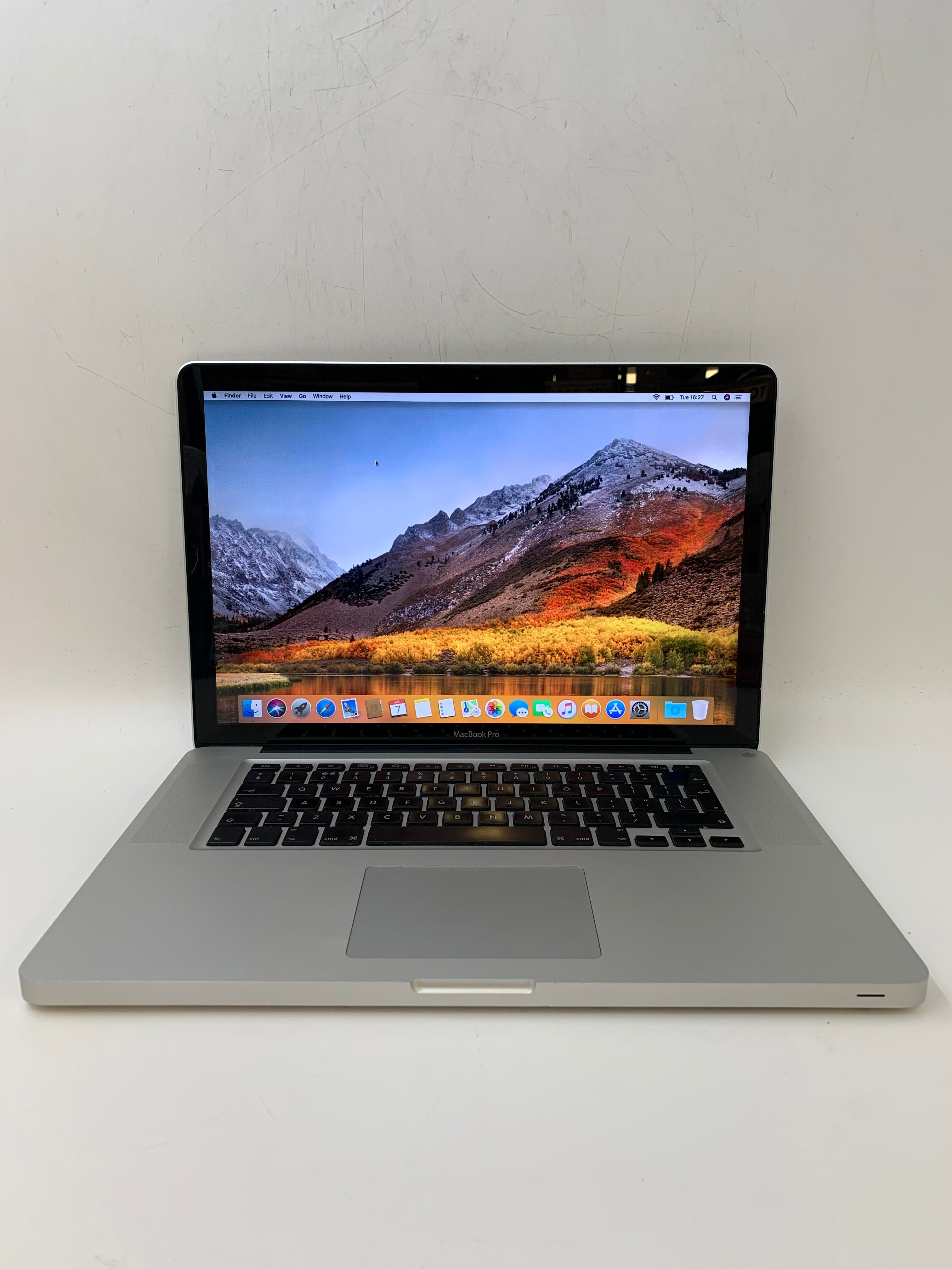 Apple MacBook Pro M2010 | 15.4" WXGA+ | Intel Core i5 | 4GB RAM | 320GB HDD | macOS