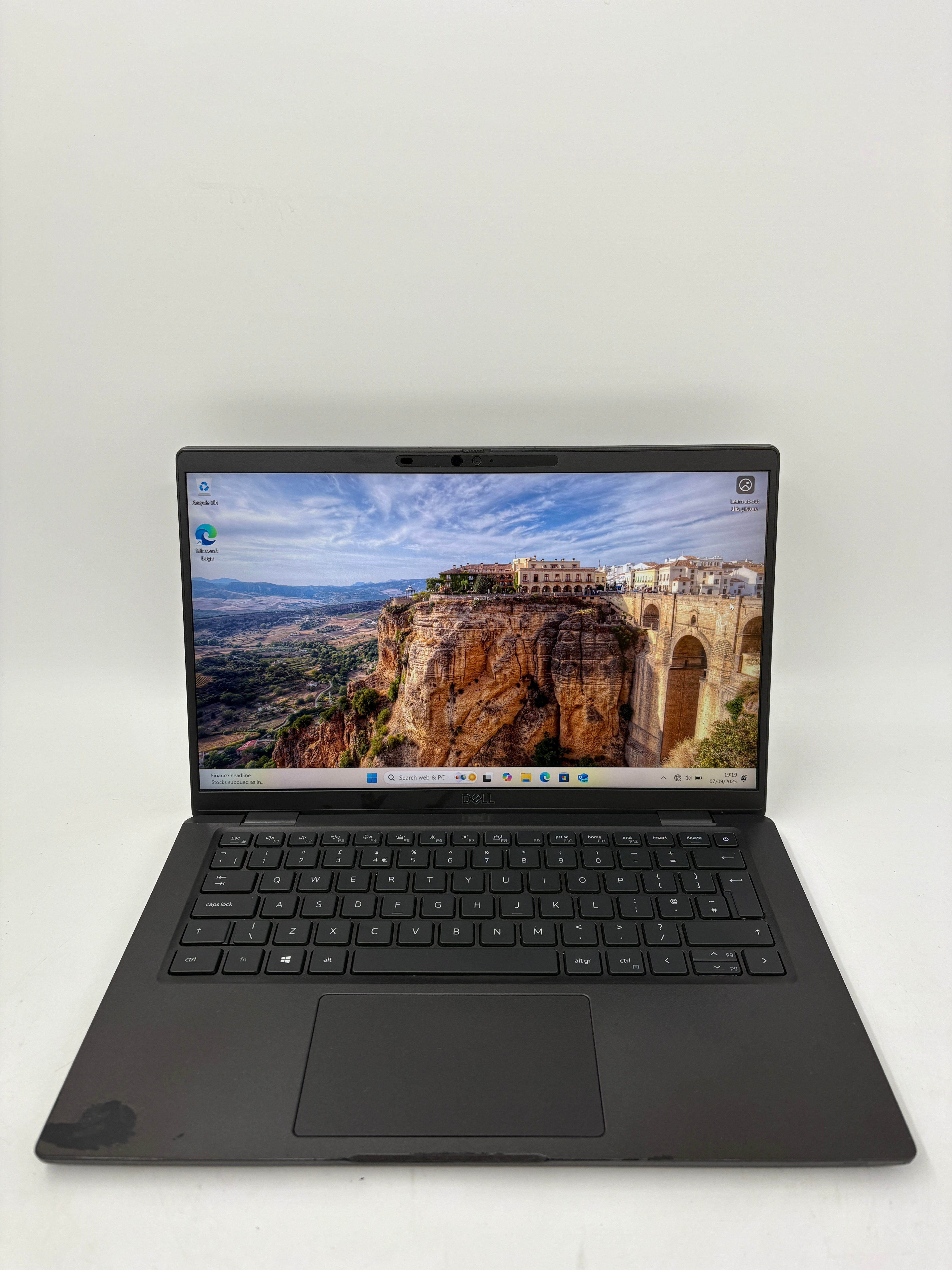 Dell Laptop Latitude 7420 14" Screen i7 11th Gen 16GB RAM 512GB SSD W11