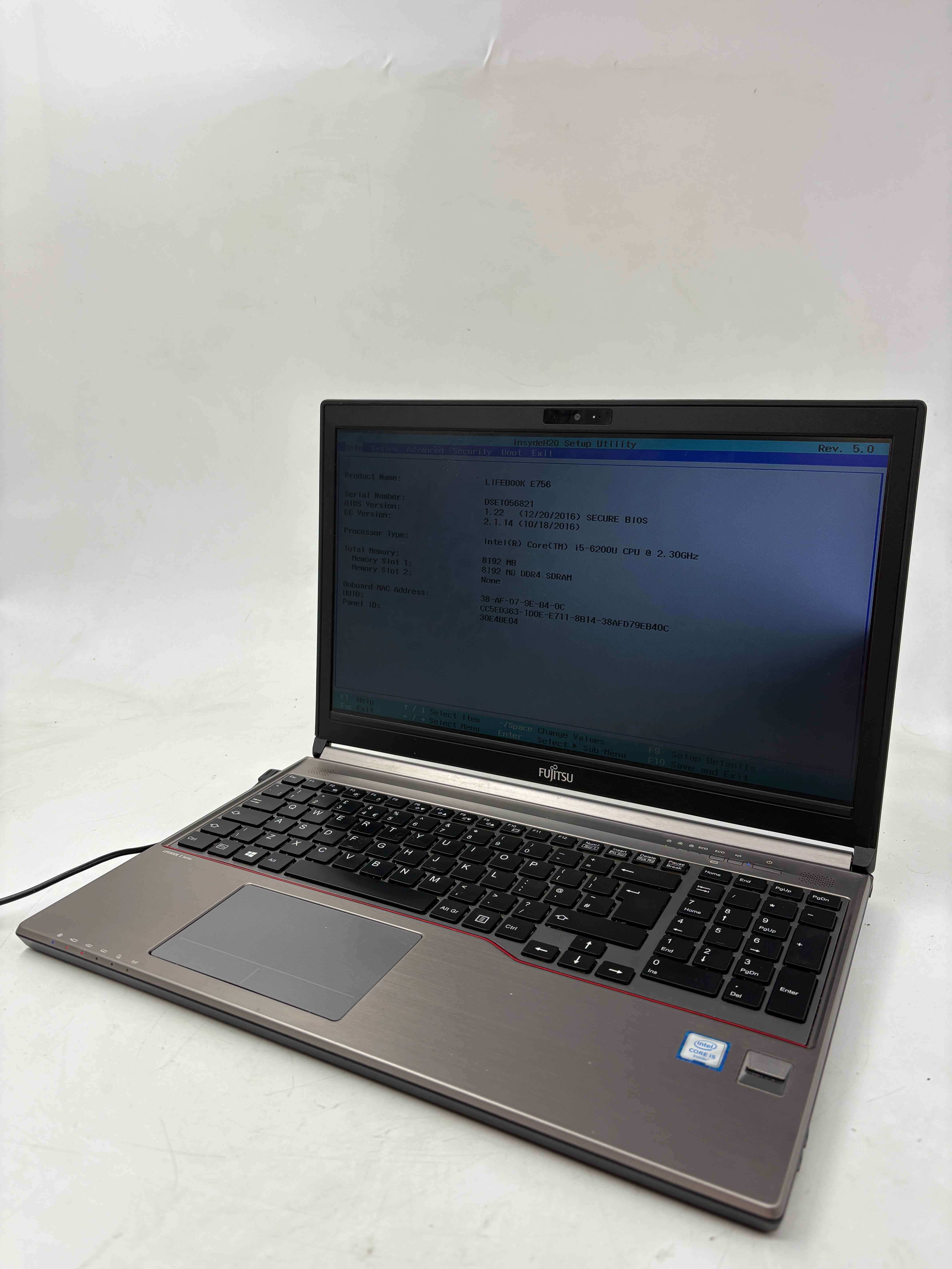 Fujitsu Laptop LifeBook E756 15.6" Screen i5 6th Gen 8GB RAM NO SSD NO OS