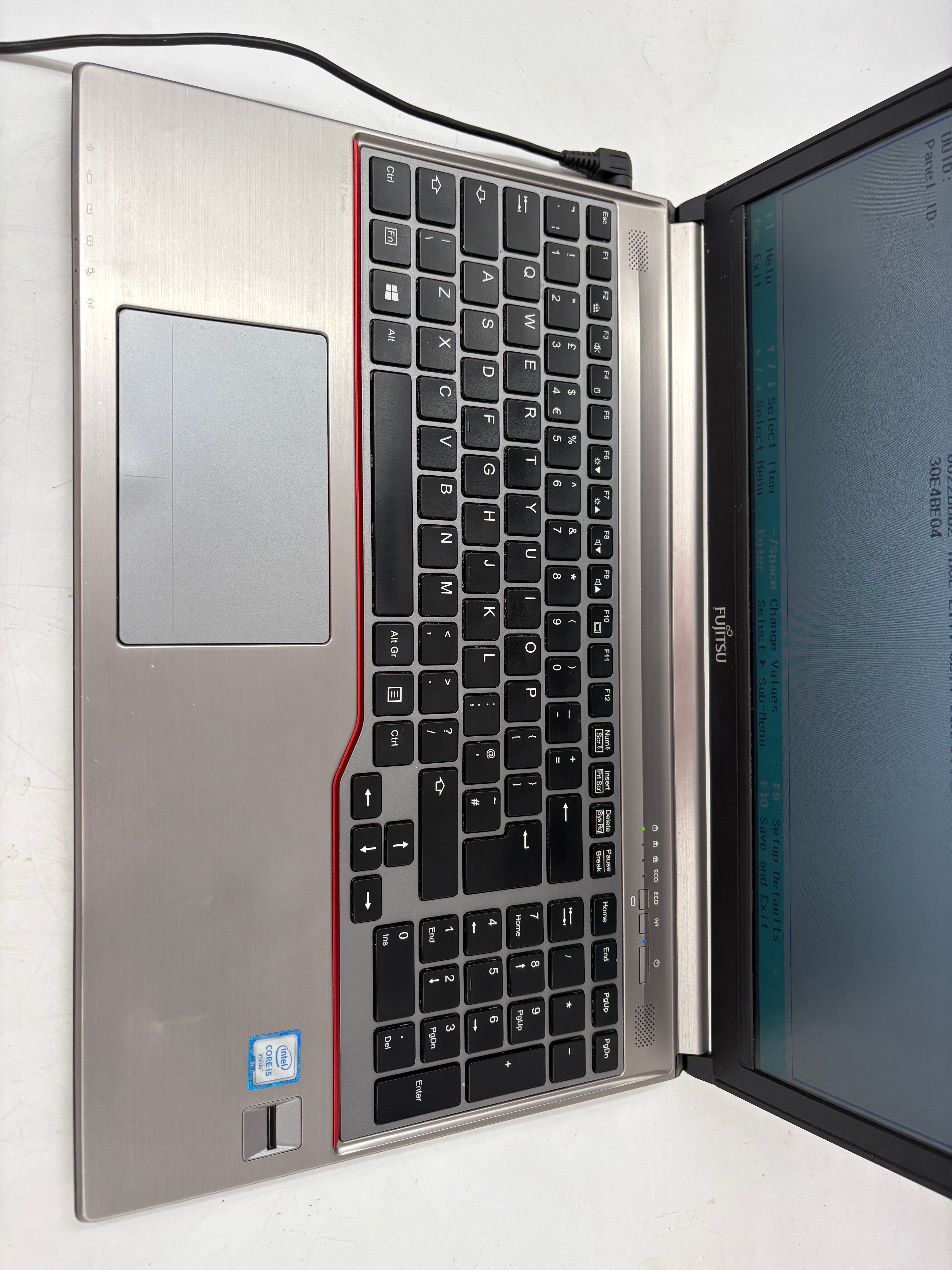 Fujitsu Laptop LifeBook E756 15.6" Screen i5 6th Gen 8GB RAM NO SSD NO OS