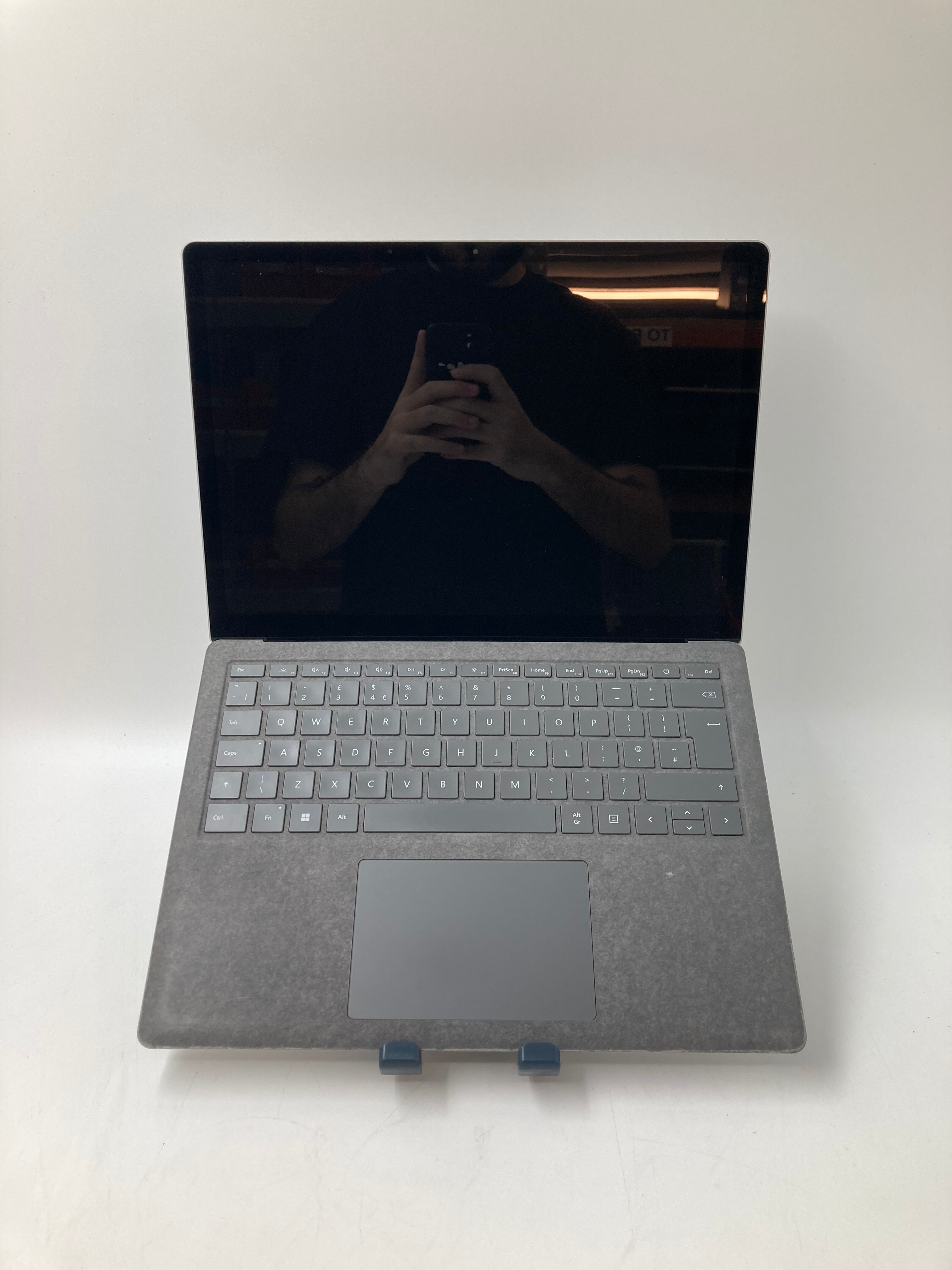 Microsoft Surface Laptop 4 | 13" Touchscreen | i5 11th Gen CPU | 8GB RAM | 256GB SSD | W11 | Grade B