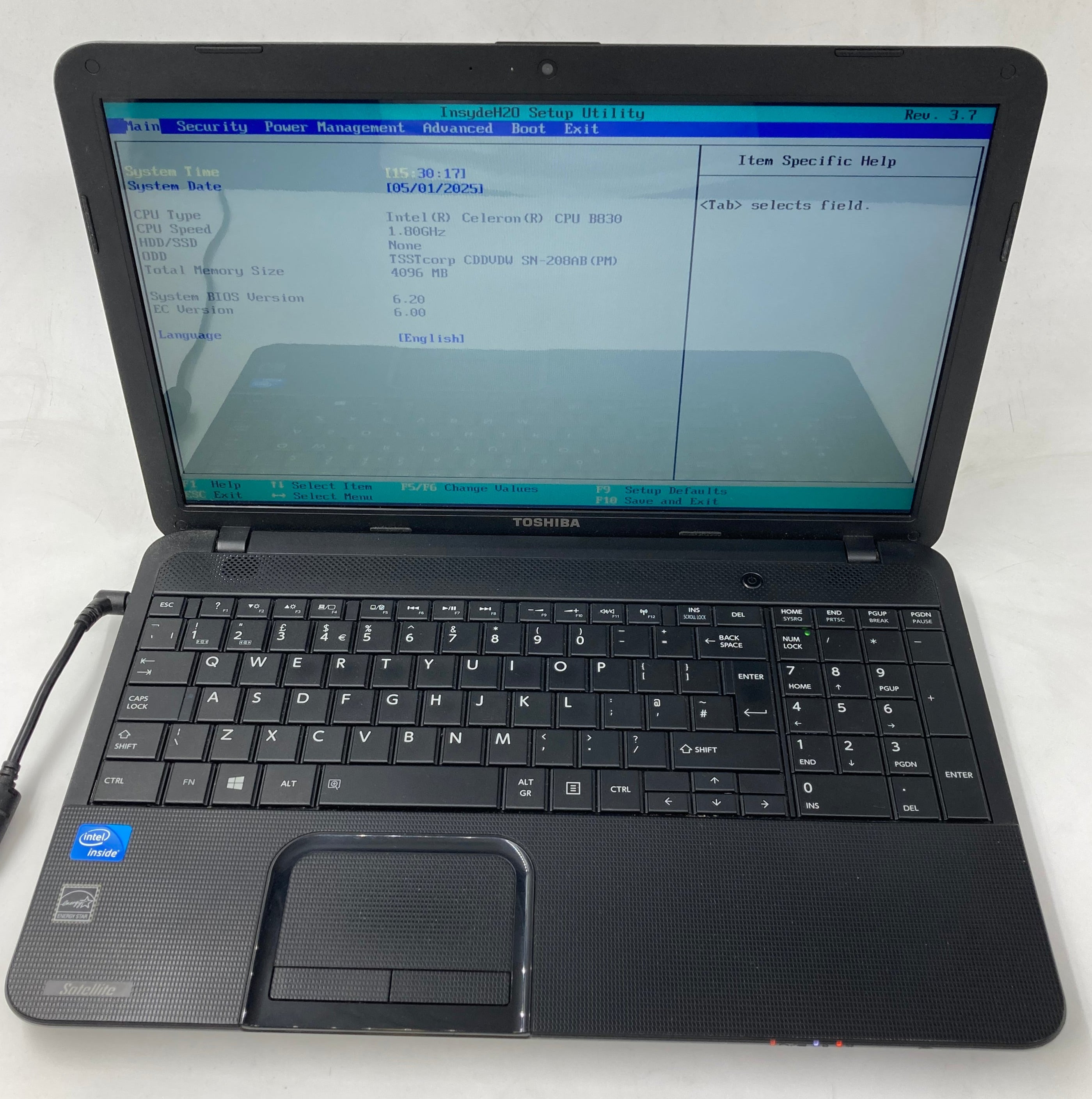 Toshiba Laptop Satellite C850-1DD 15.6" Intel Celeron 4GB RAM No HDD *Spares*