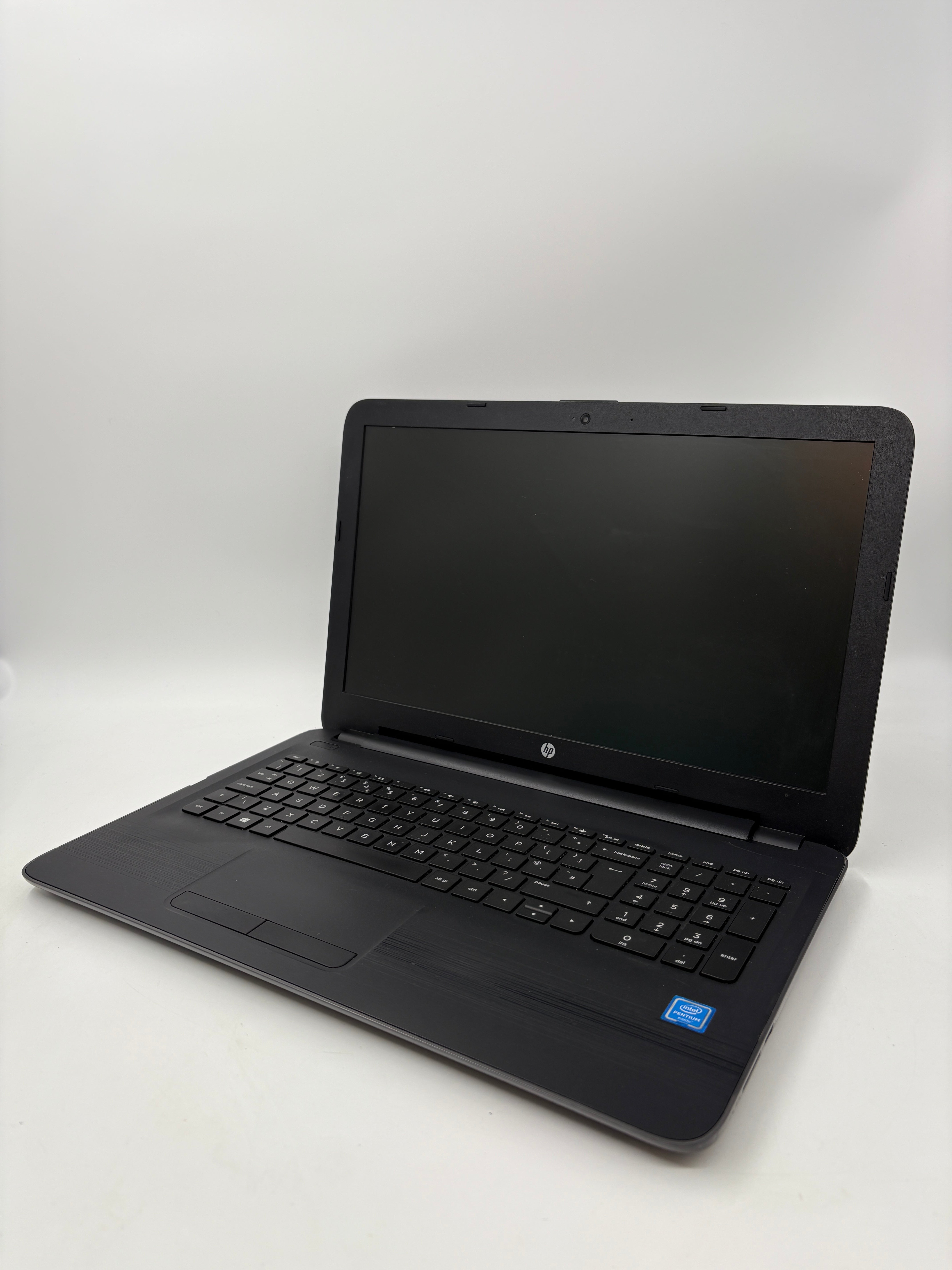 HP Laptop 250 G5 15.6" Screen Pentium N3710 4GB RAM NO SSD NO OS