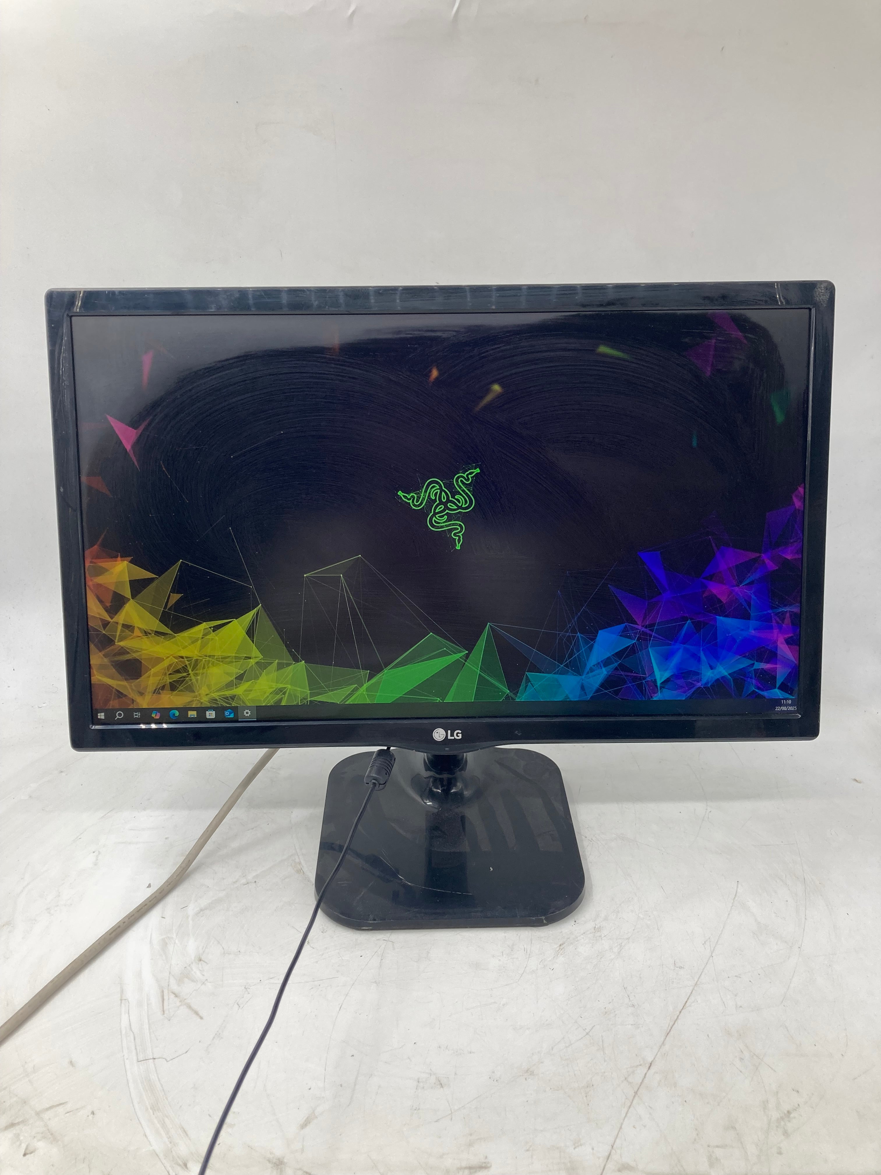 LG 22M47VQ-P - 22" 1920x1080 LCD Monitor HDMI DVI VGA